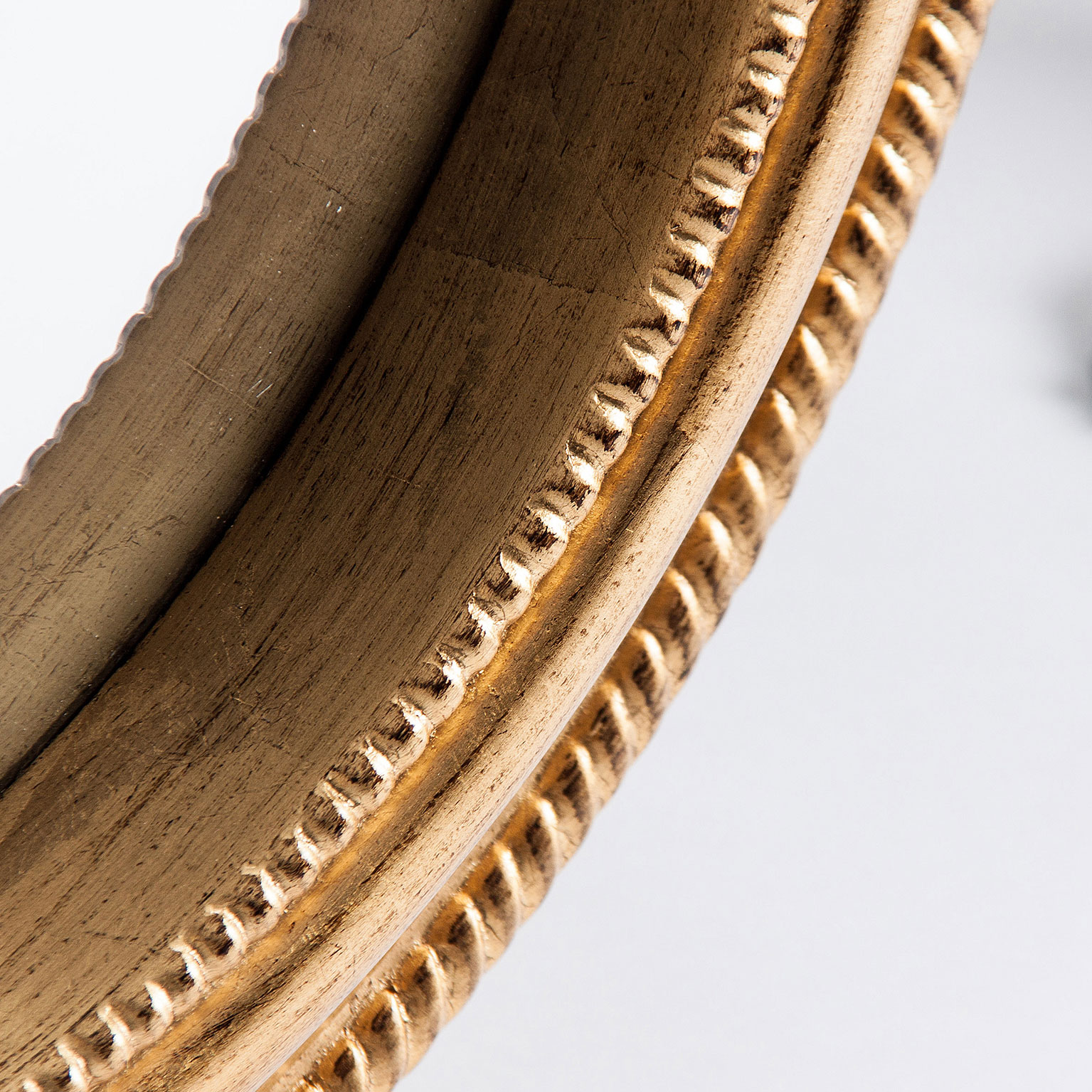 Зеркало Almesso золотого цвета Vical