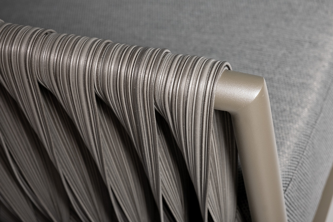 Кресло уличное Муза серое Garda Decor 39AR-KRES-3691 SER