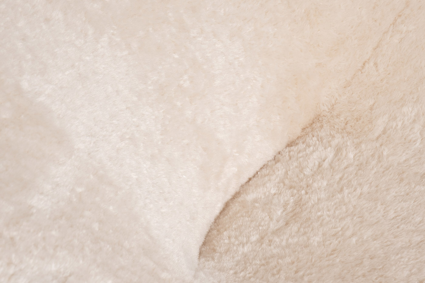 Кресло вращающееся Luna кремовое искусственный мех Garda Decor ZW-20086 CR