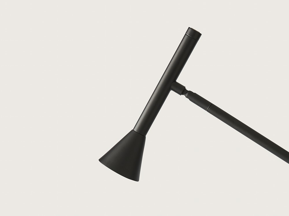 Настольная лампа Lyb черная Aromas del Campo