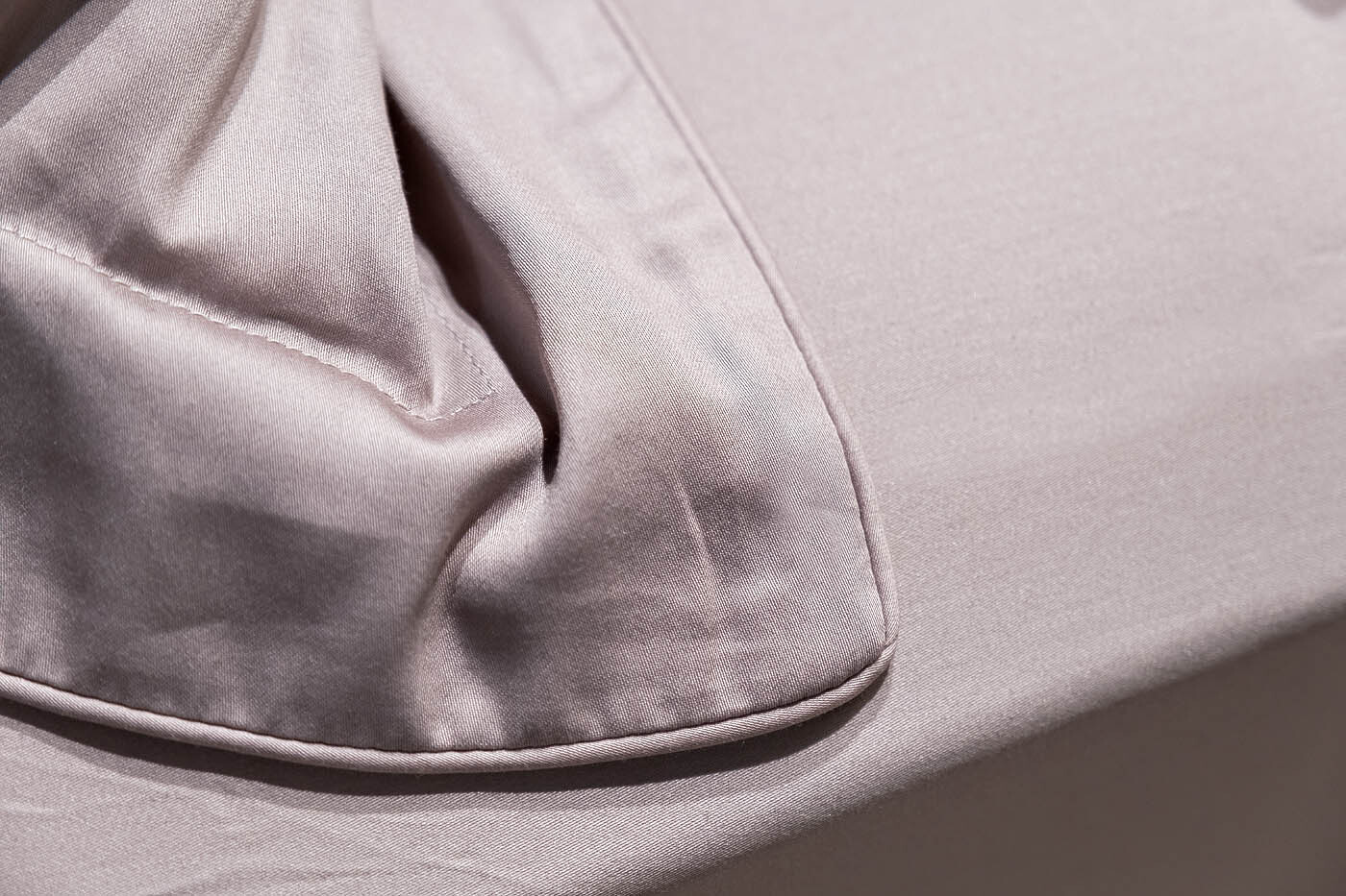 Комплект из 2х наволочек сатиновых 70х70см пудреная роза Garda Decor 130HB- PC7070-NAV ROS