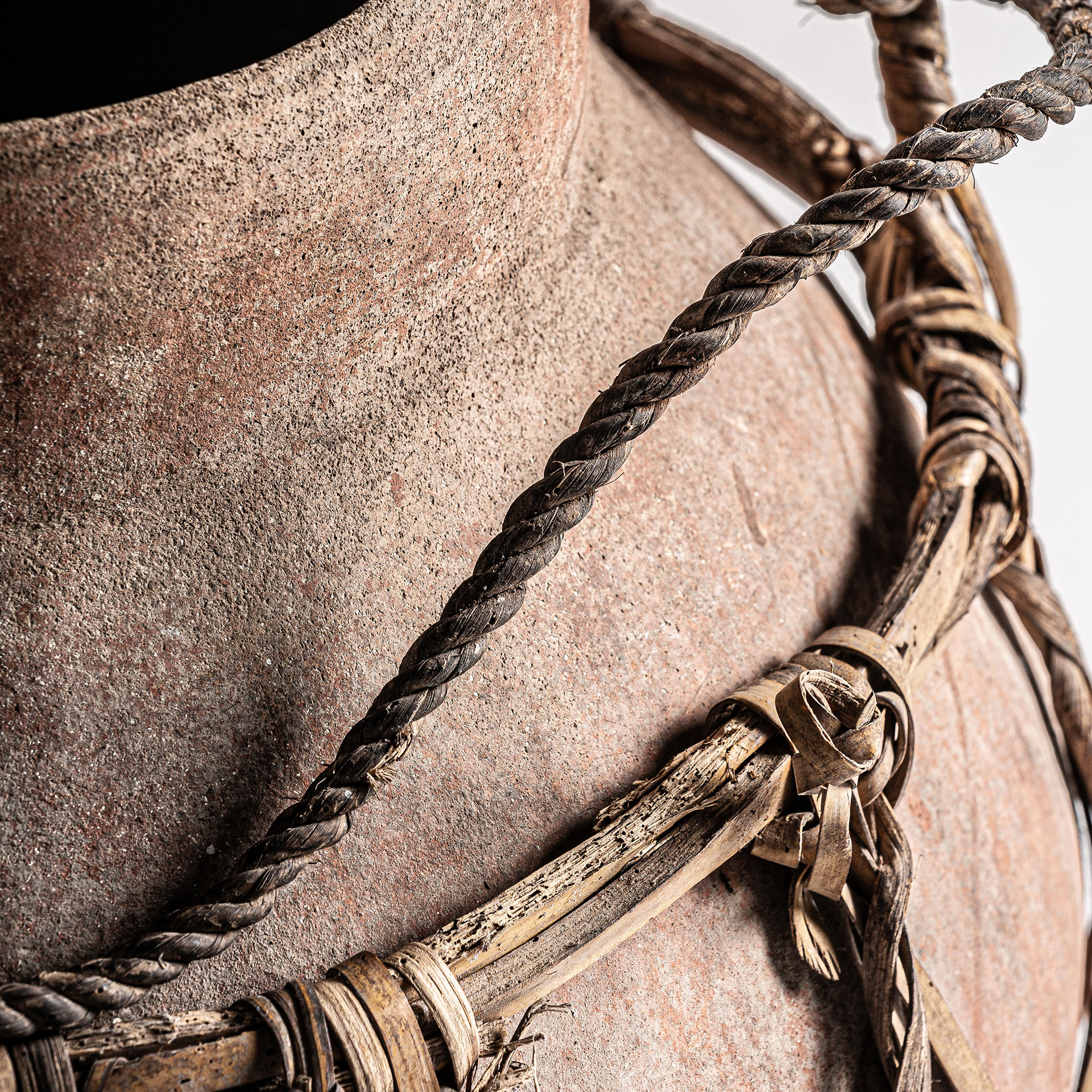 Ваза Deodhe высота 47 см Vical