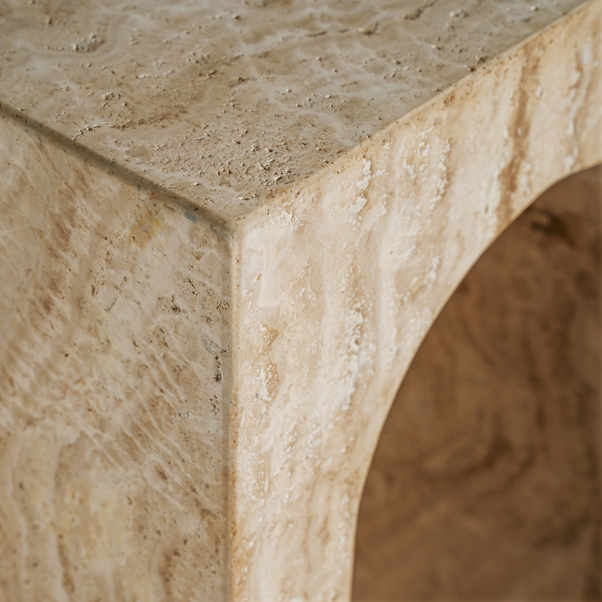 Консоль Thiennes 35228 из травертина Vical