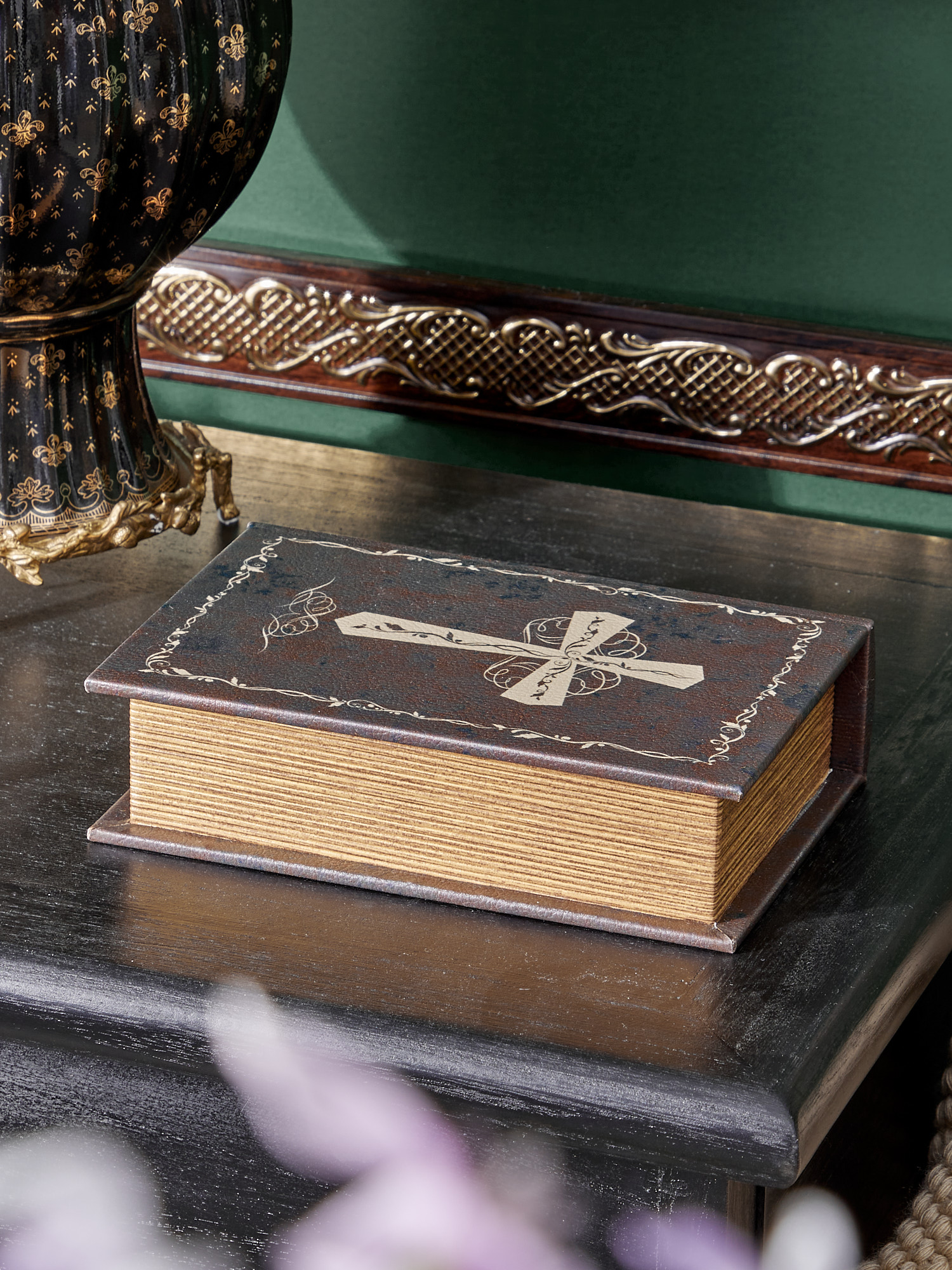 Шкатулка в виде книги Glasar 39-156/3