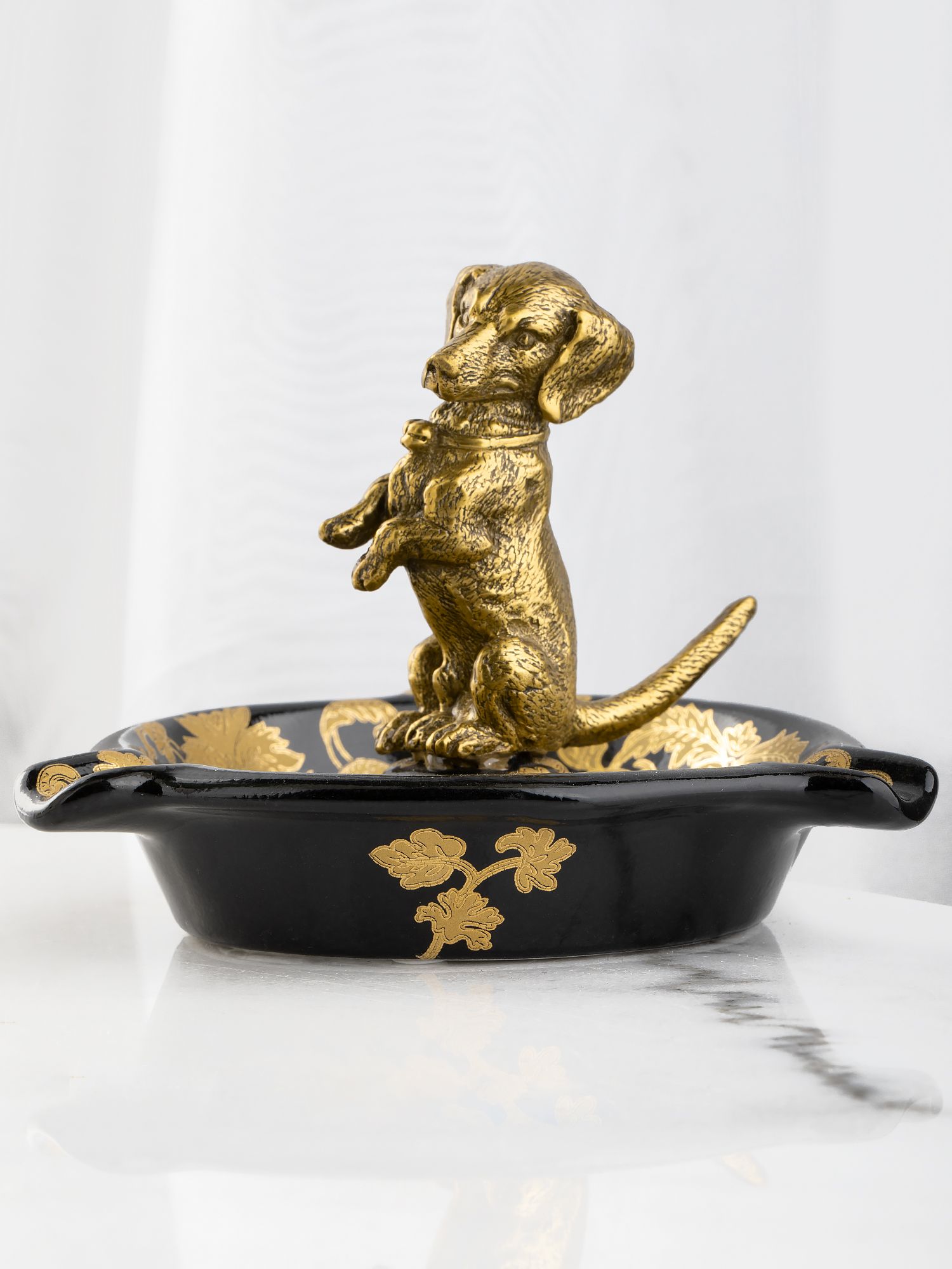 Пепельница с собачкой Glasar 31G2569/C554/NB4199/U1