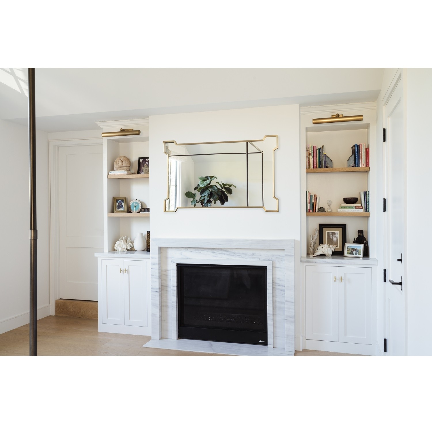 Zar Gold Зеркало в раме Svart Art-Zerkalo SV115GL