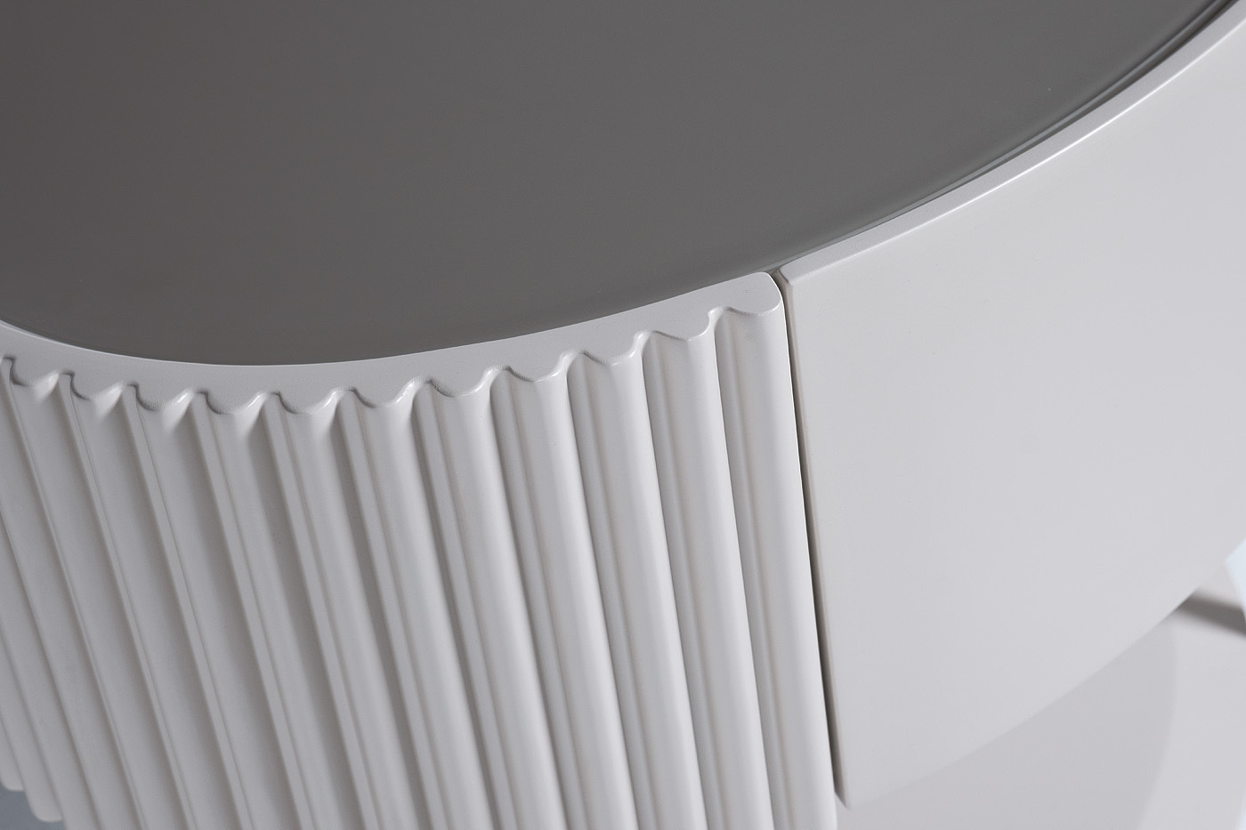 Тумбочка Scala с матовой столешницей Garda Decor 77IP-NS2072