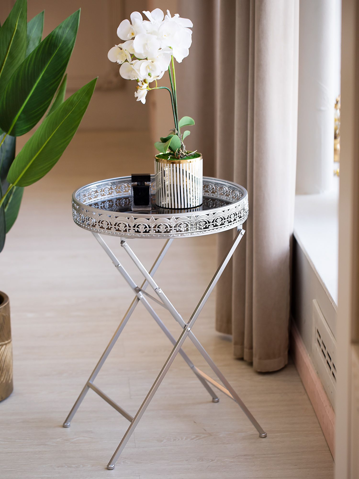 Столик интерьерный со стеклянной столешницей Glasar 54-229