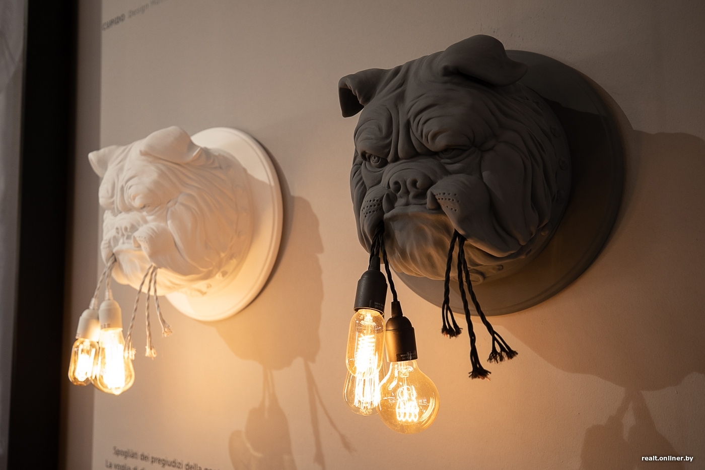 Настенный светильник Karman Amsterdam Grey AP191 BB INT