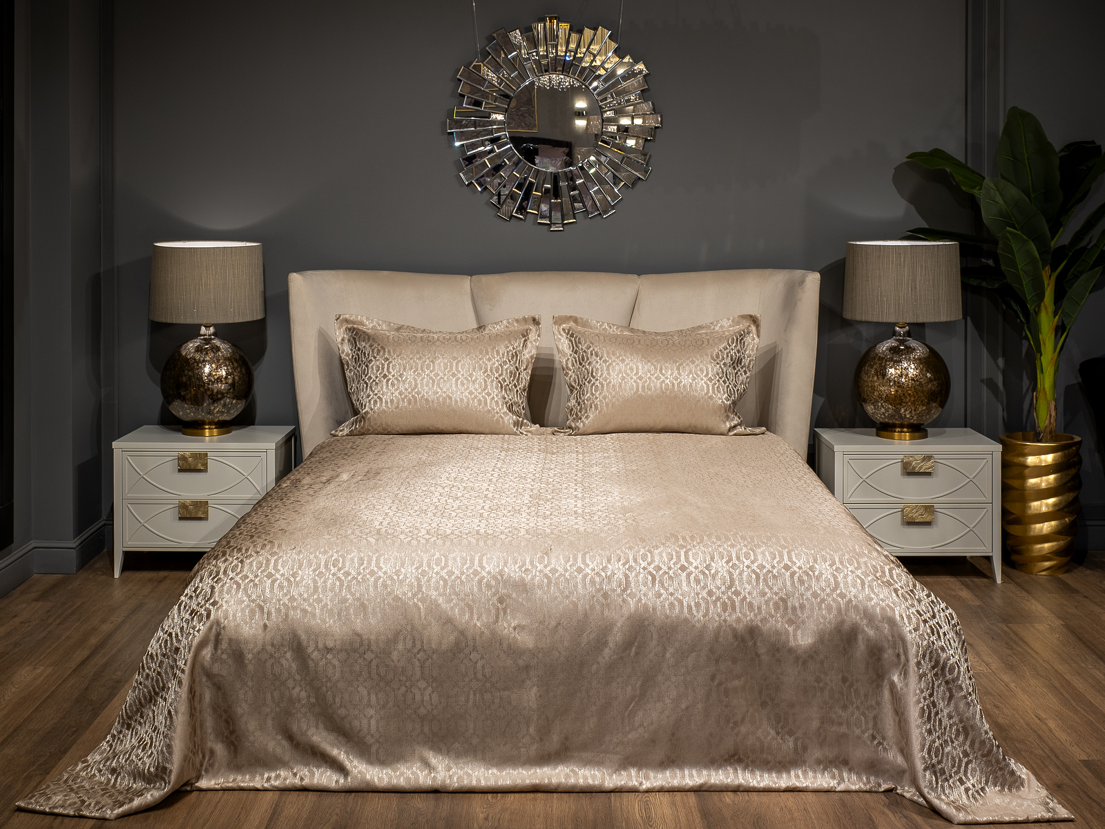 Комплект из декоративны наволочек бежевый Garda Decor 121GD-16001