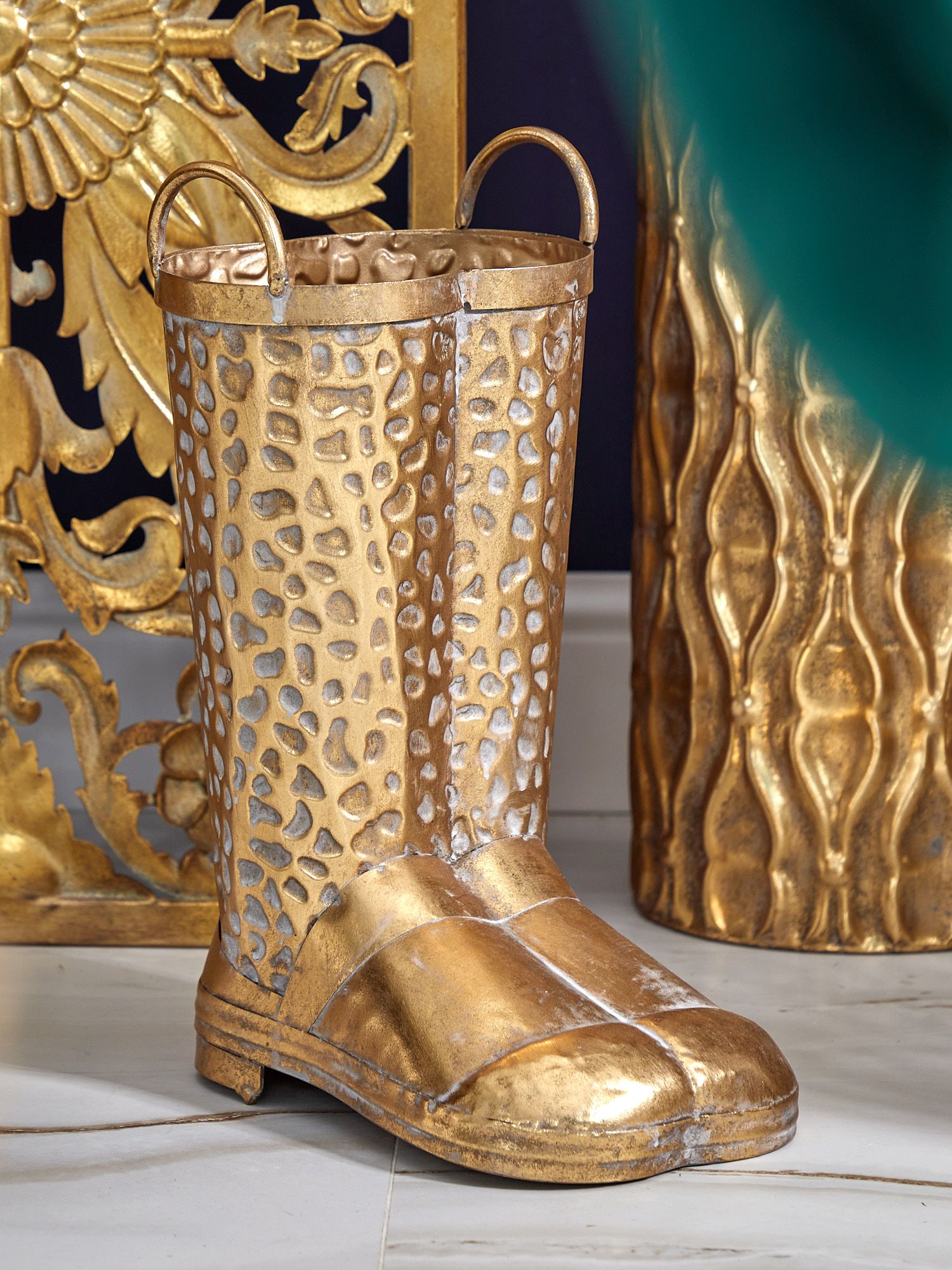 Ваза декоративная Сапоги Glasar 57-421