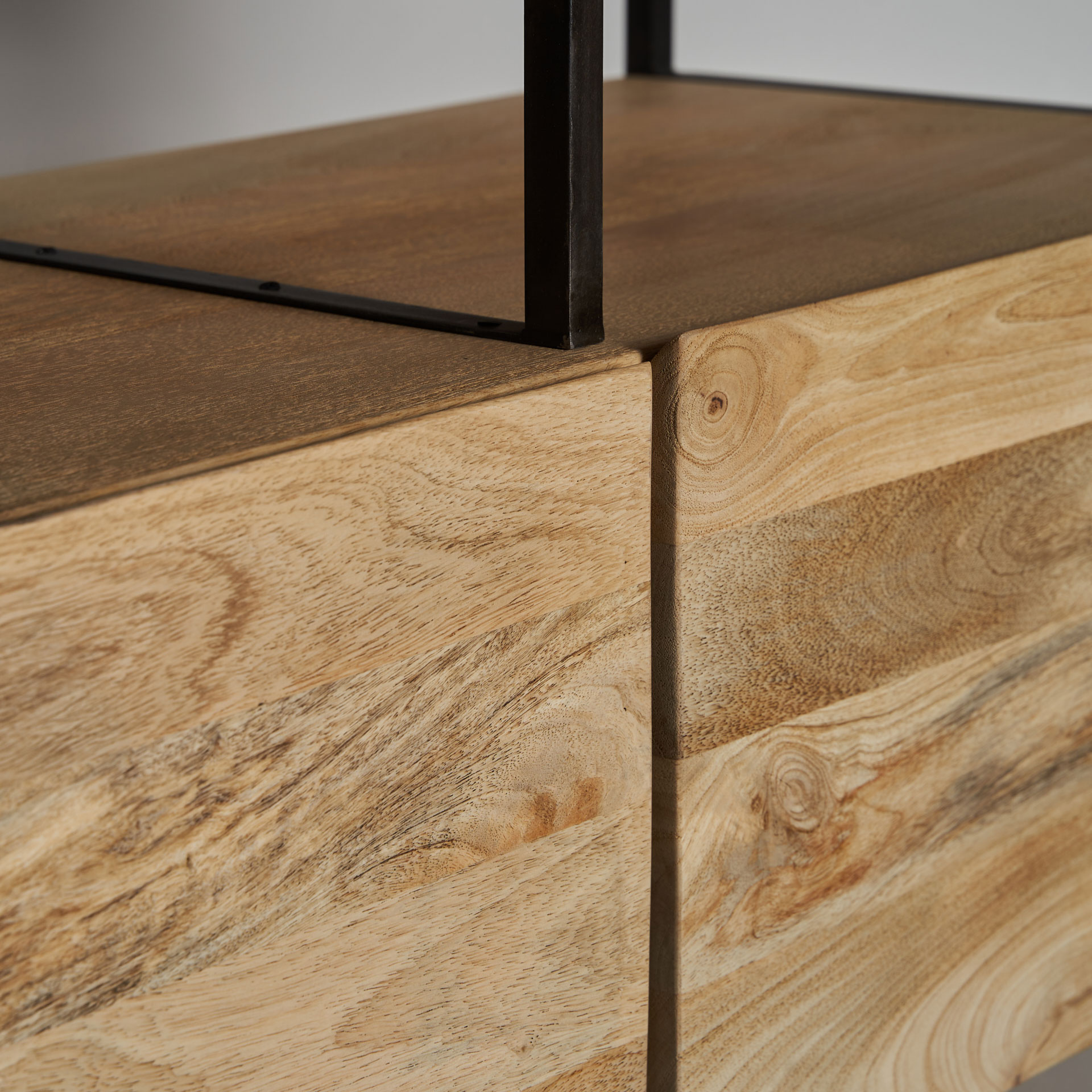 Сервант Celle Vical