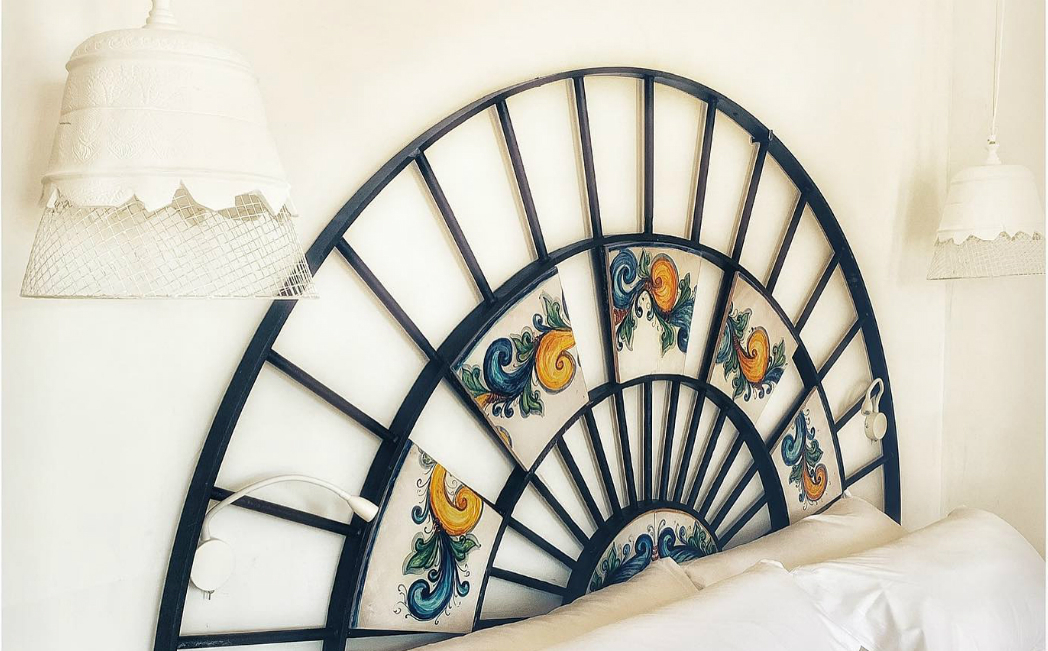 Настенный светильник Karman Domenica white AP102 1B INT