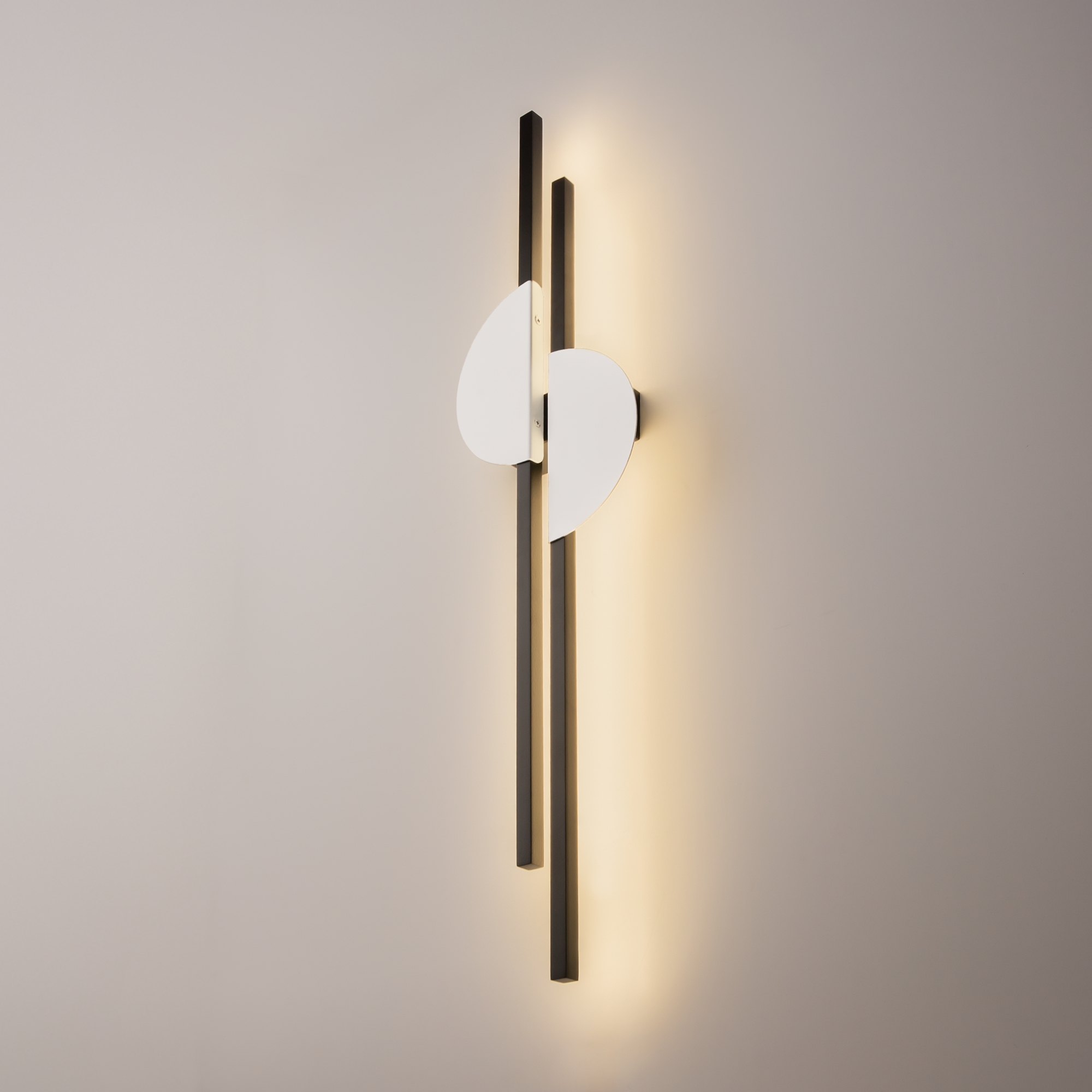 Настенный светильник (бра) Maytoni MOD179WL-L22W4K