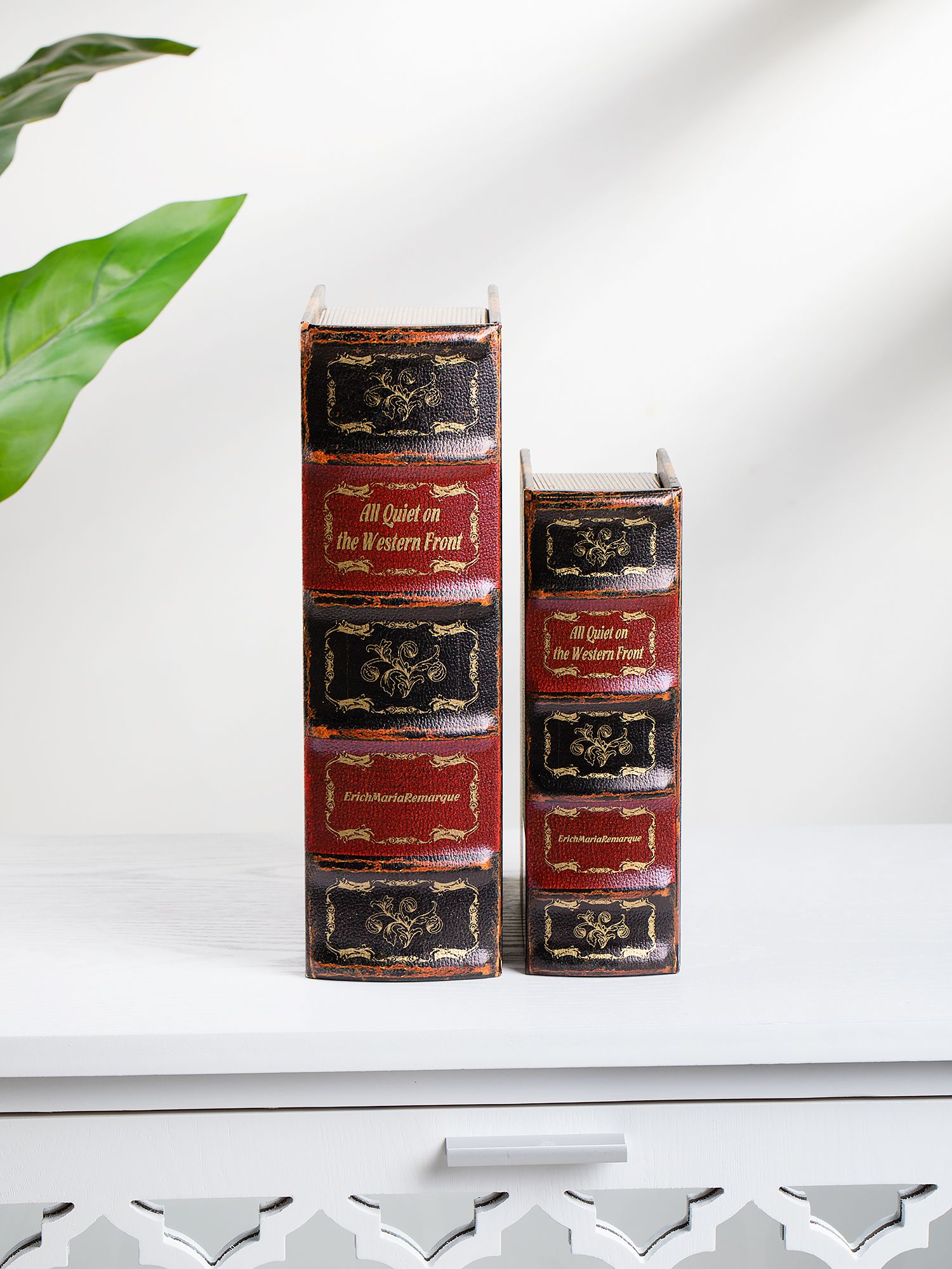 Шкатулка в виде книги Glasar 39-060/1