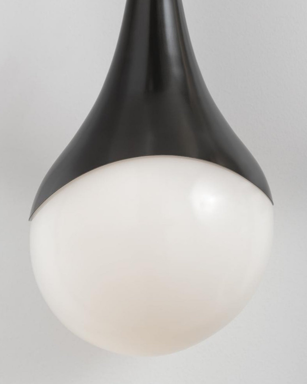 Чёрный подвесной светильник Алто Louvre Home LPN390325XNP