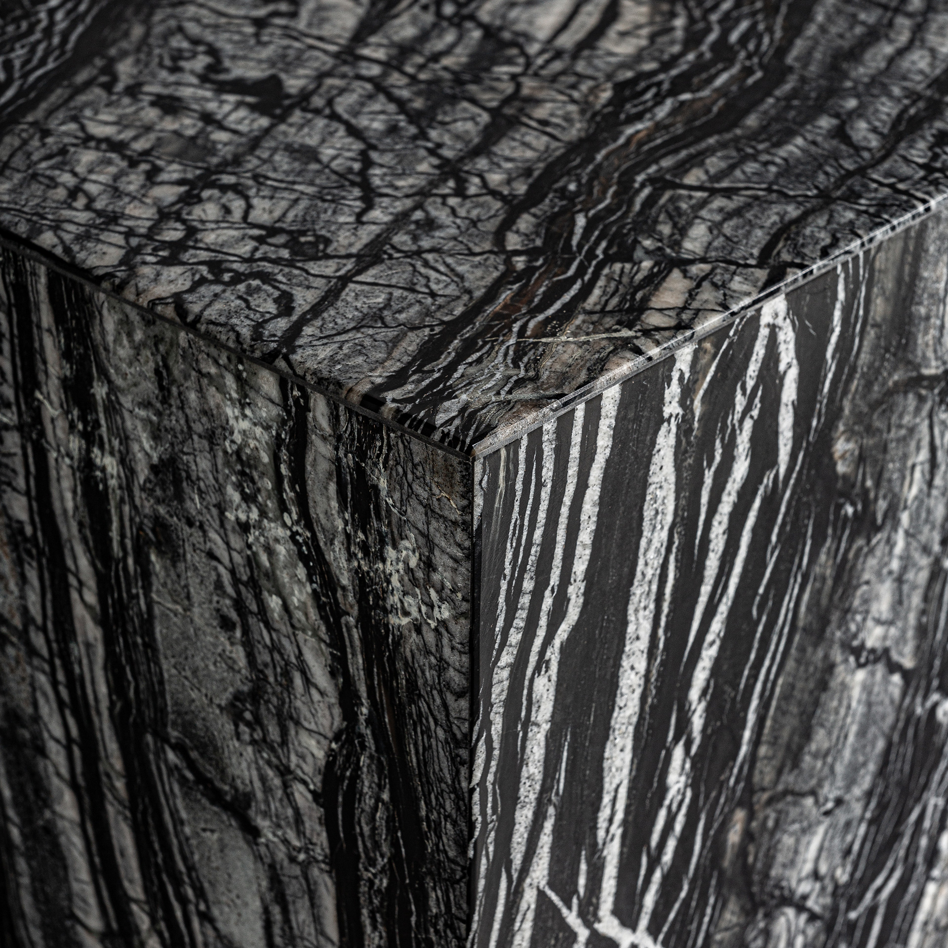 Постамент Chaintre 36371 Vical