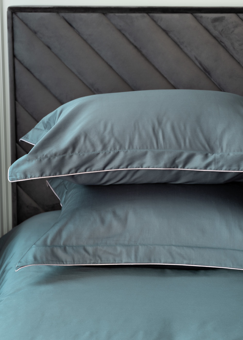 Комплект из 2х наволочек сатиновых 70х70см зеленый Garda Decor 107TD-D25G2-NAV ZEL