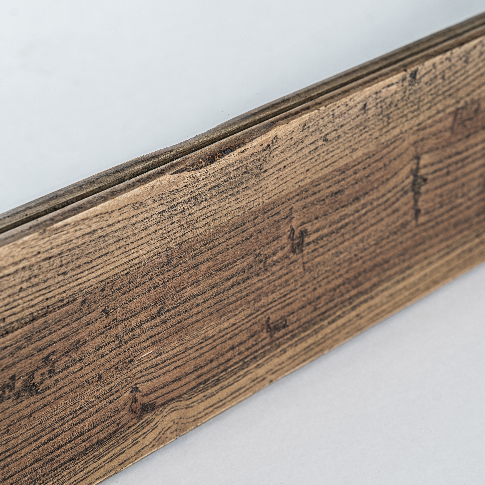 Зеркало NORVIK 140x140 Vical