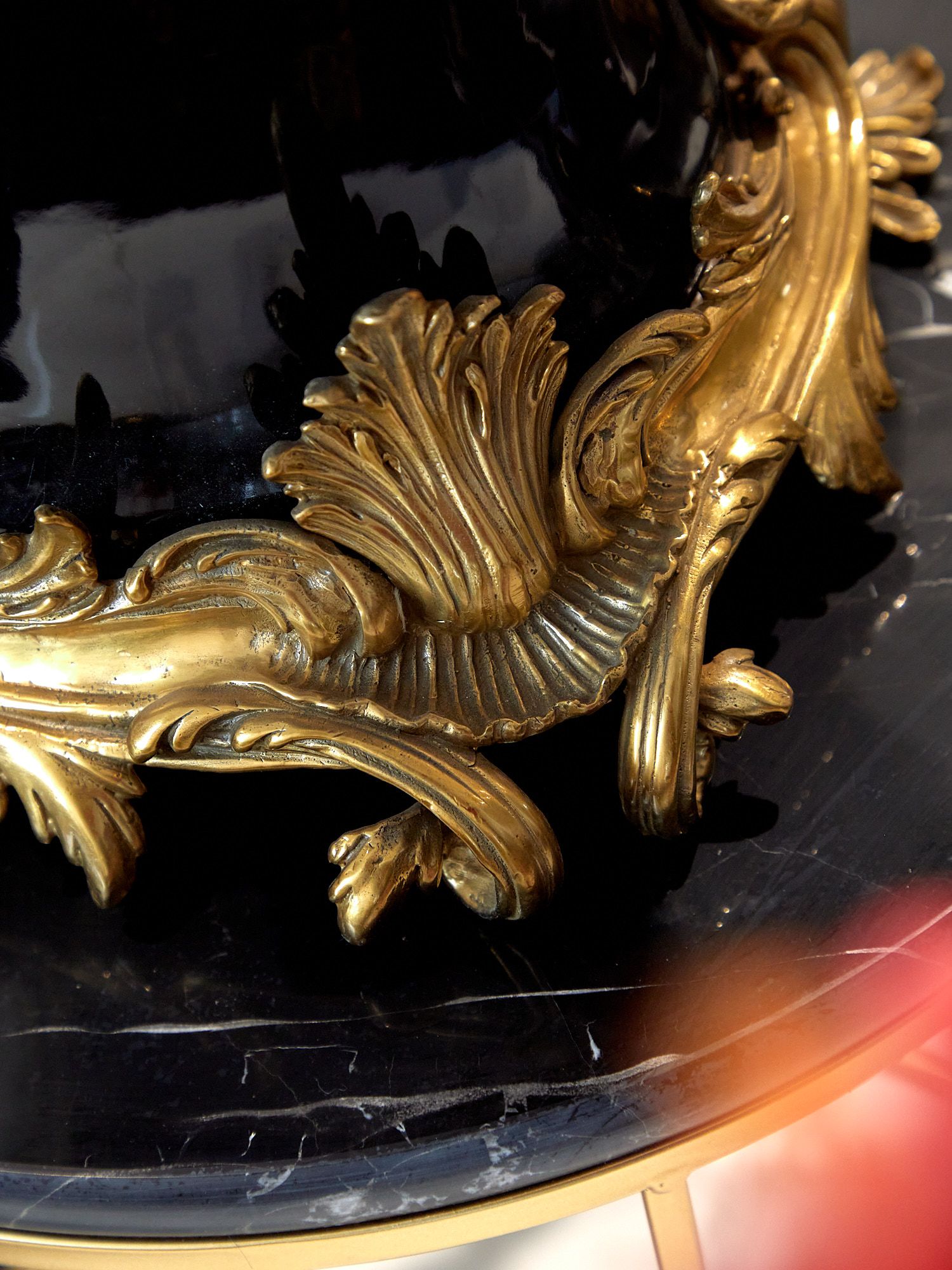 Ваза с крышкой Glasar J633C/U1