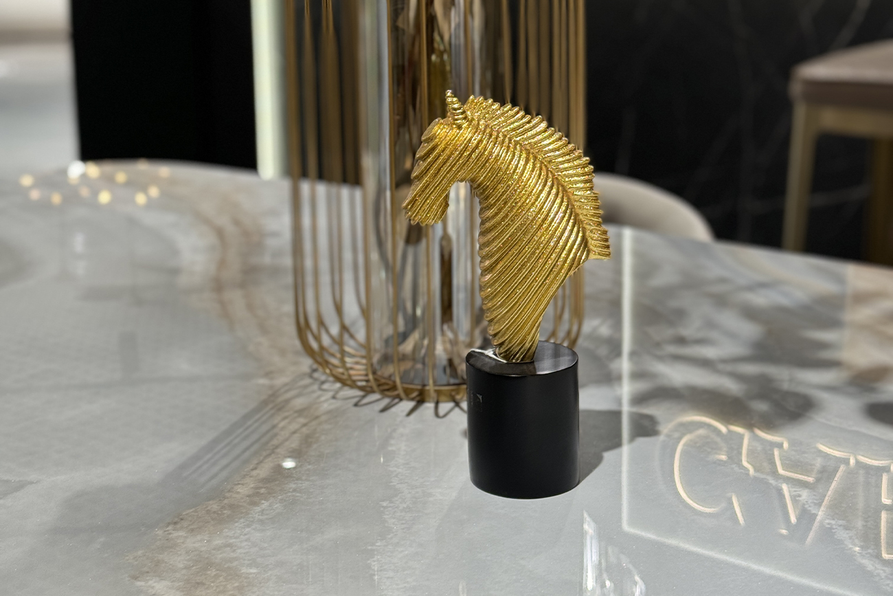 Статуэтка Лошадь цвет золото 13*7*25 Garda Decor TB2513