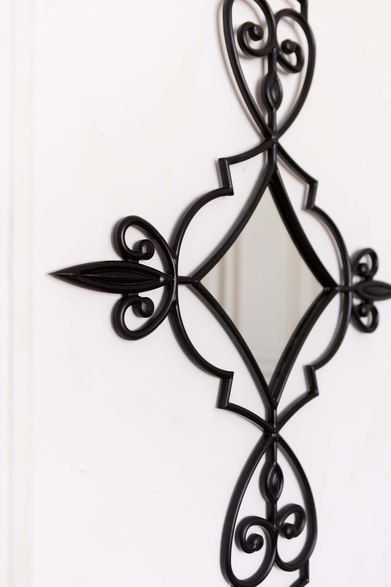 Зеркало BountyHome Lissman Black mv410-black