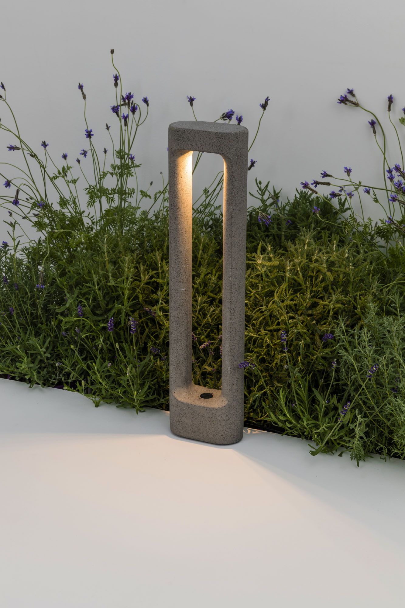 Проблесковый маячок Totem 611 серый 2700K Faro