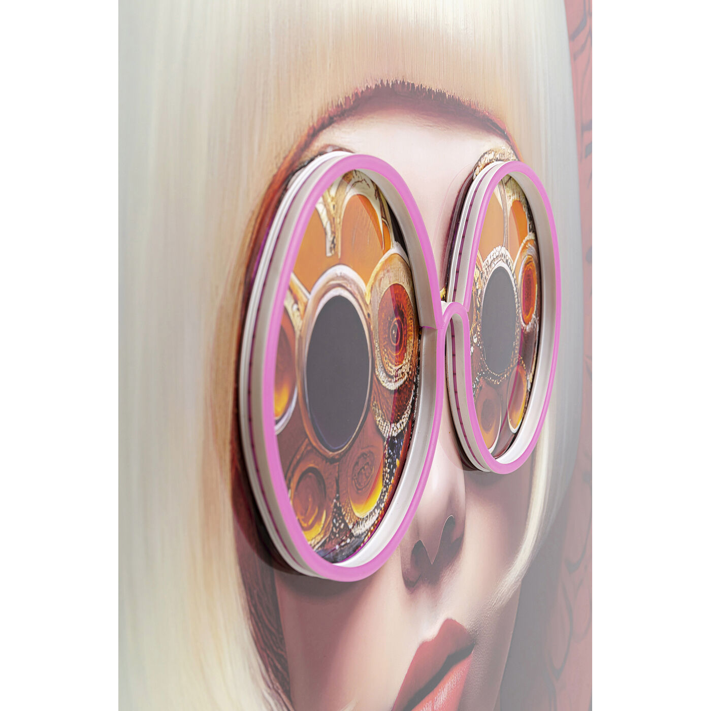 Картина Fancy Blonde Lady LED 120x80cm KARE 56580