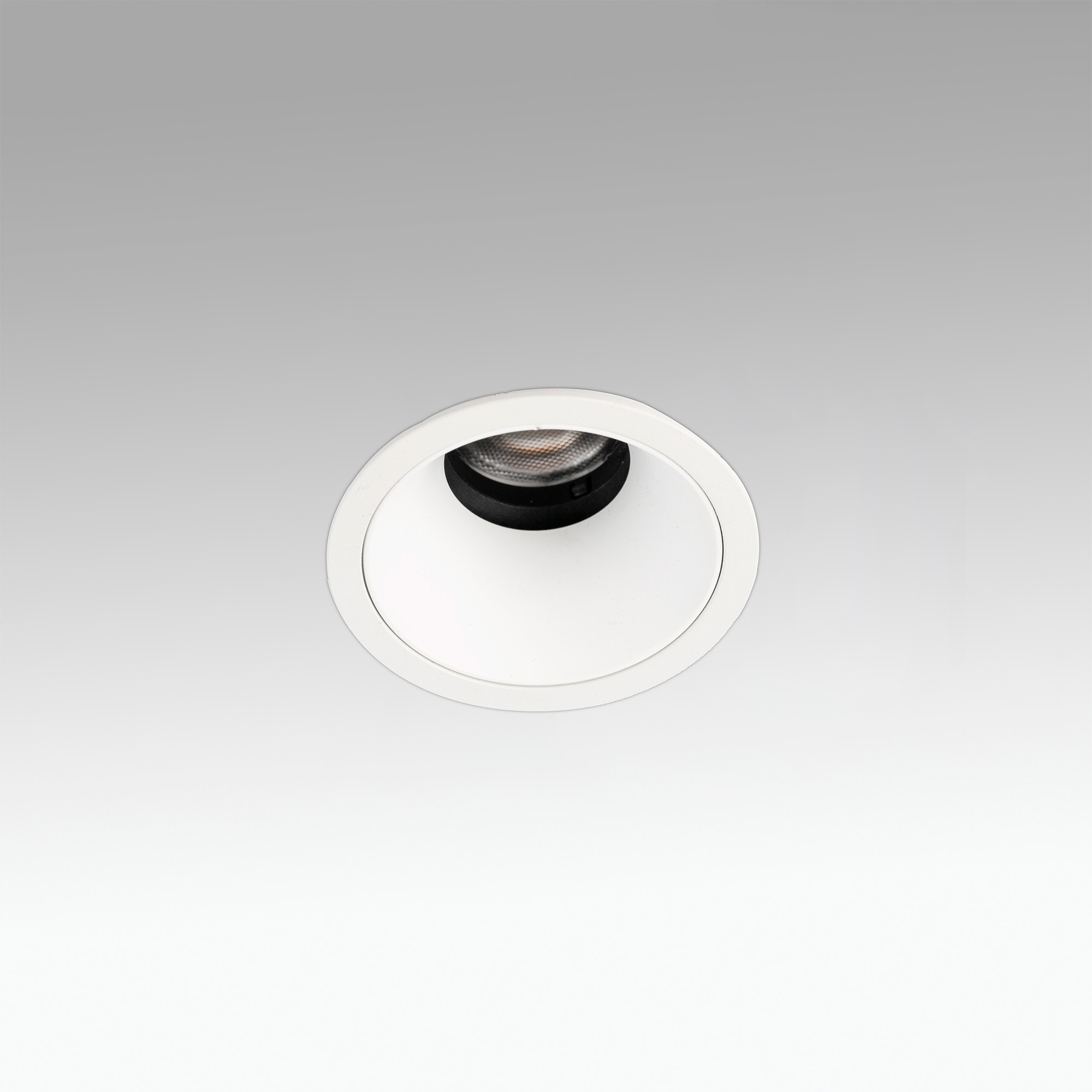 LOX Белый, ориентируемый, встраиваемый, 3000К 6-8W 3000K 36° Faro
