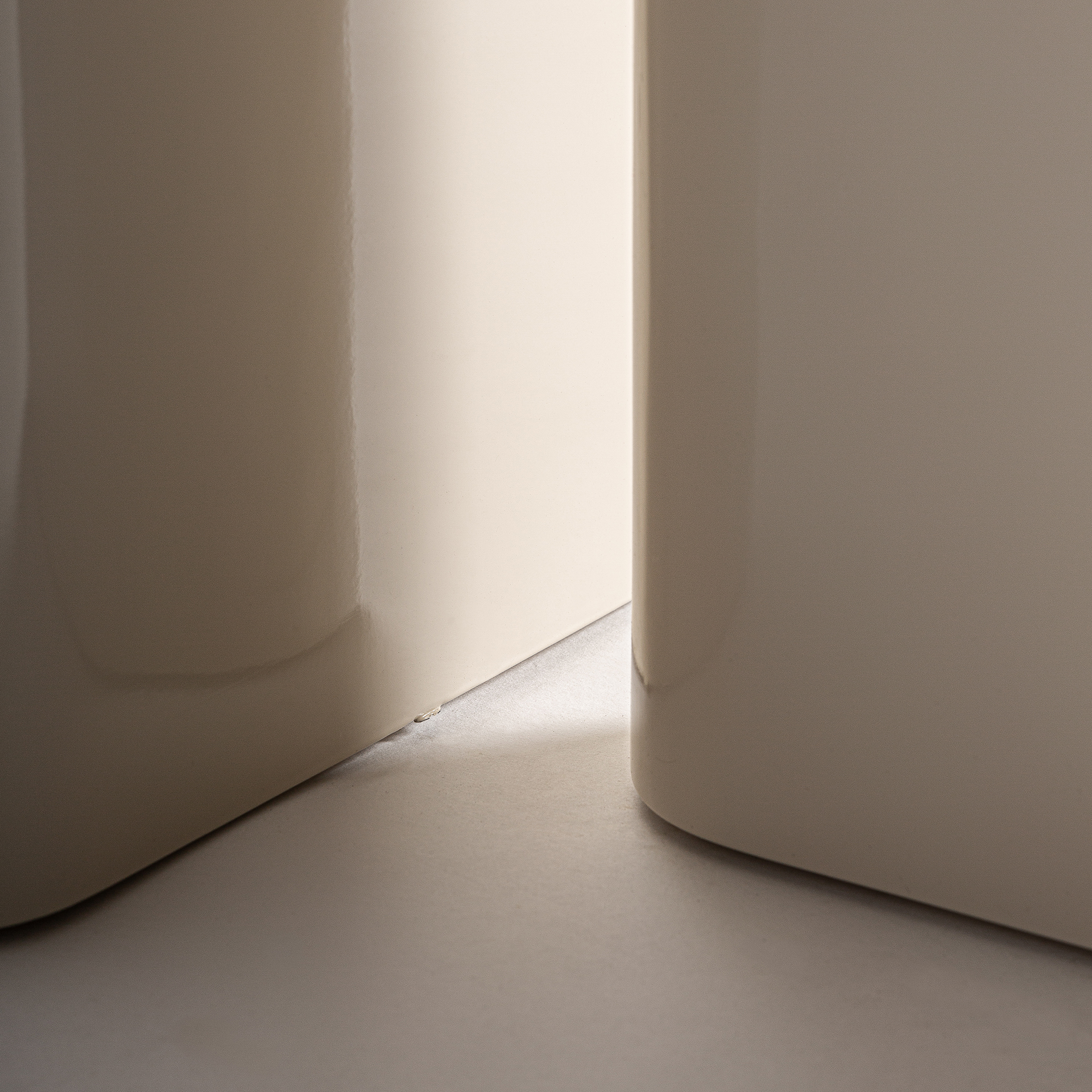 Журнальный столик Suhi Vical