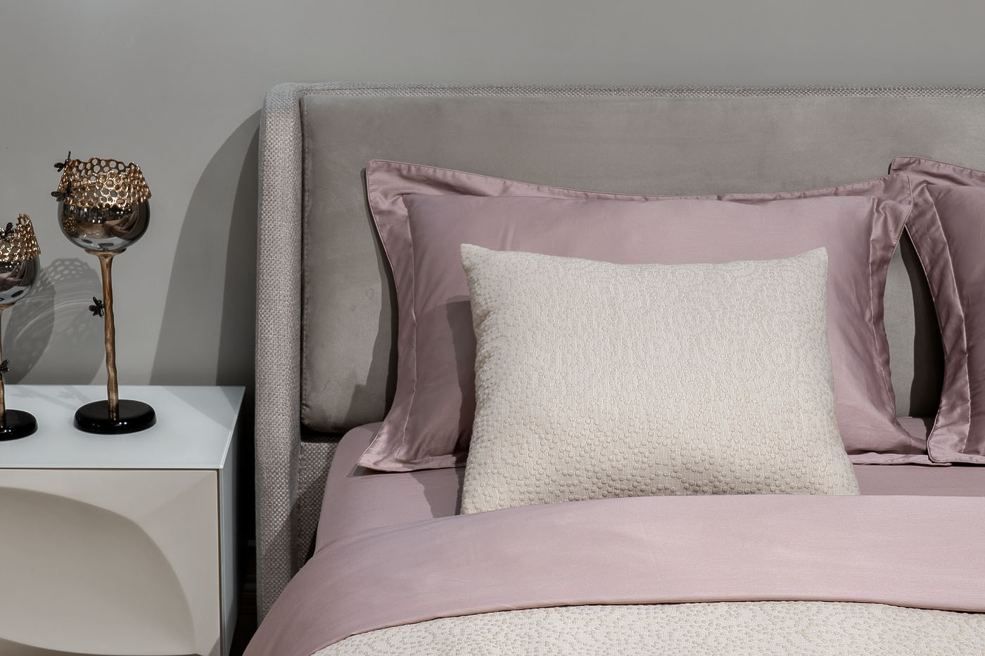 Наволочка декоративная "Иллюзия" 50х50см бежевая Garda Decor 16AMR-IL5050-NAV BEG