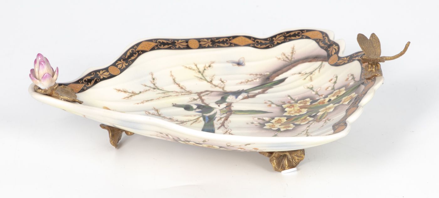 Блюдо со стрекозой Glasar HC950HM/HX1447