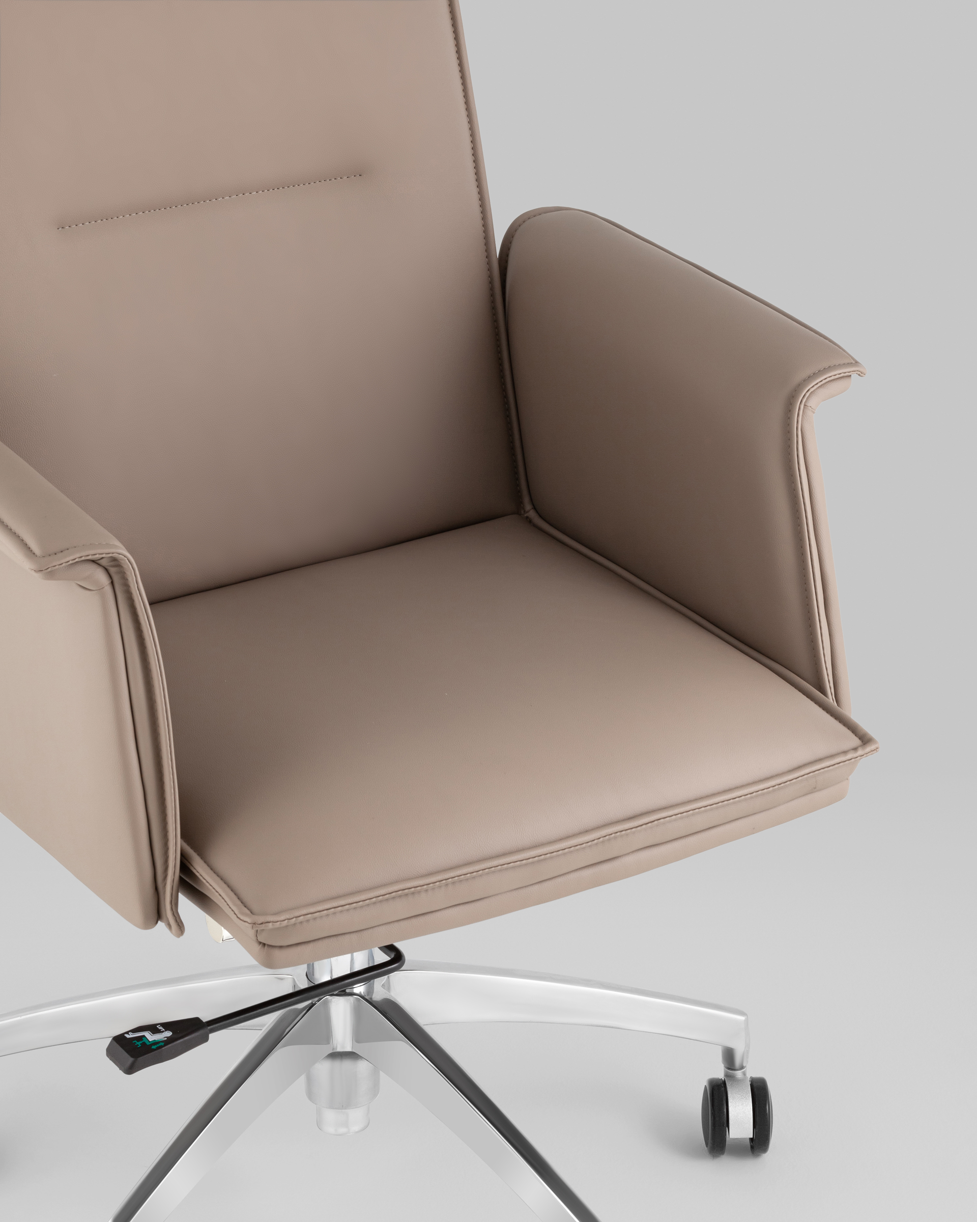 Кресло офисное TopChairs Regenta бежевый Stool Group
