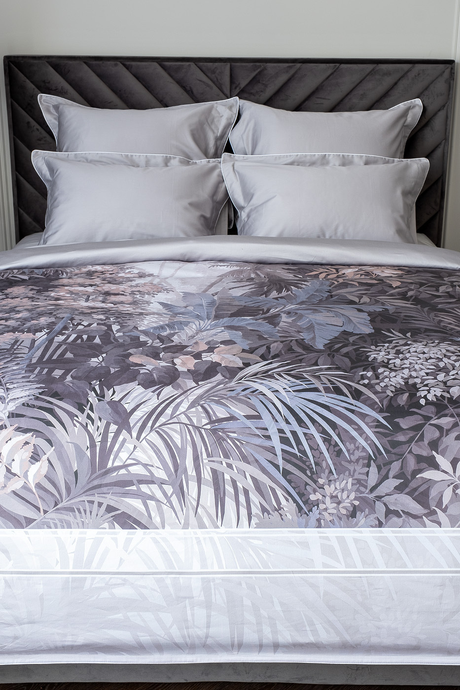 Комплект из 2х наволочек сатиновых 50х70см серый Garda Decor 107TD-D26G2-NAV SER