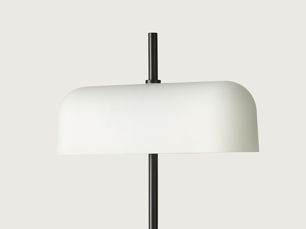 Настольная лампа Atil черная Aromas del Campo