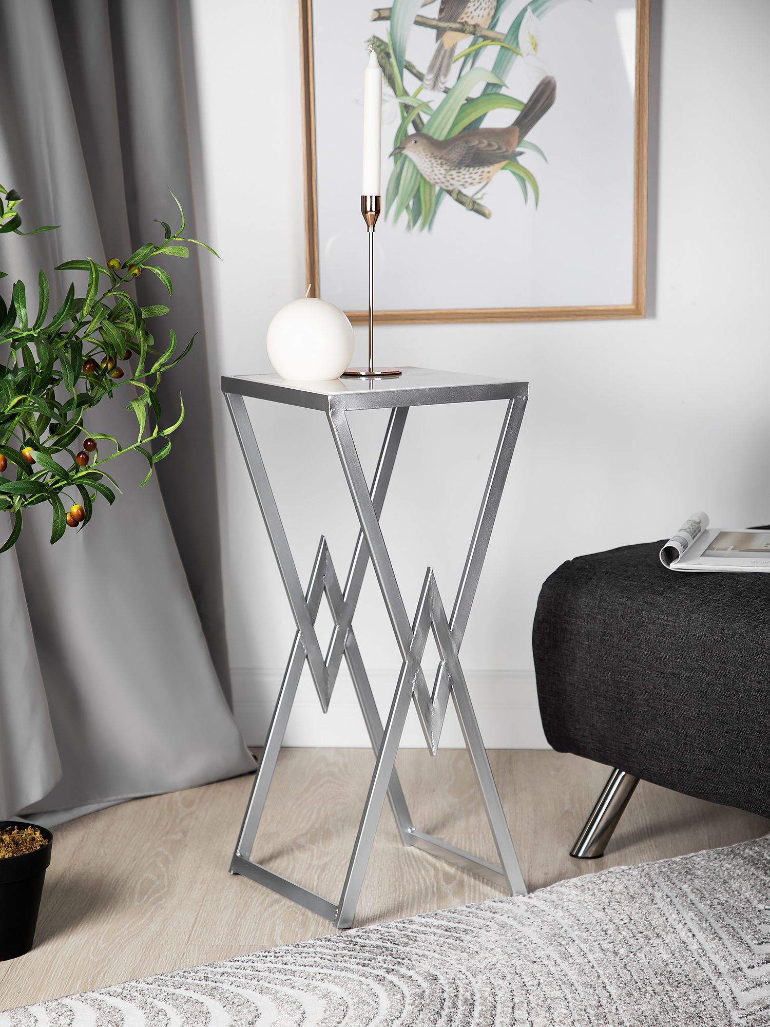 Столик приставной с белым мрамором Glasar 54-254