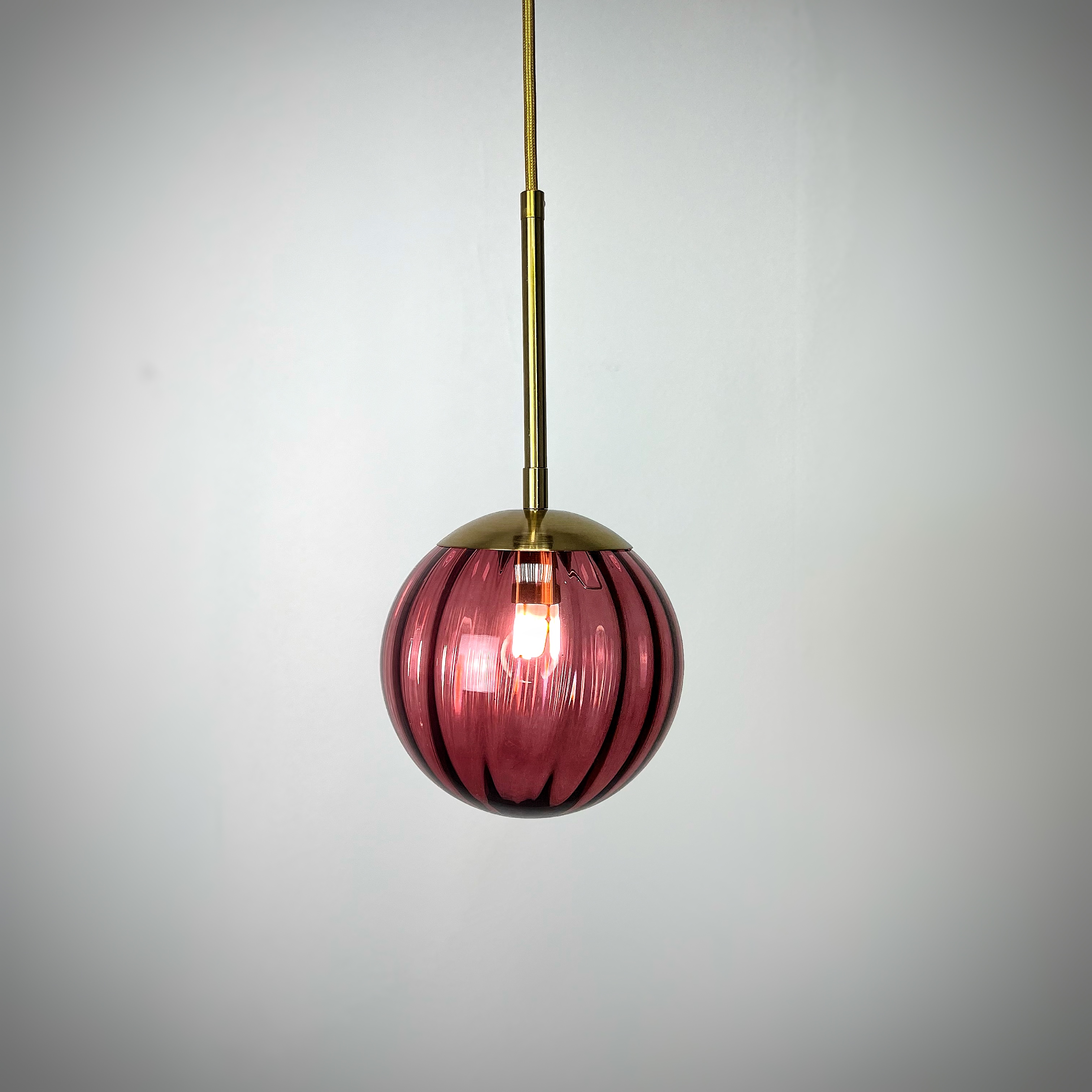Подвесной светильник ASKA D150 purple by ImperiumLoft