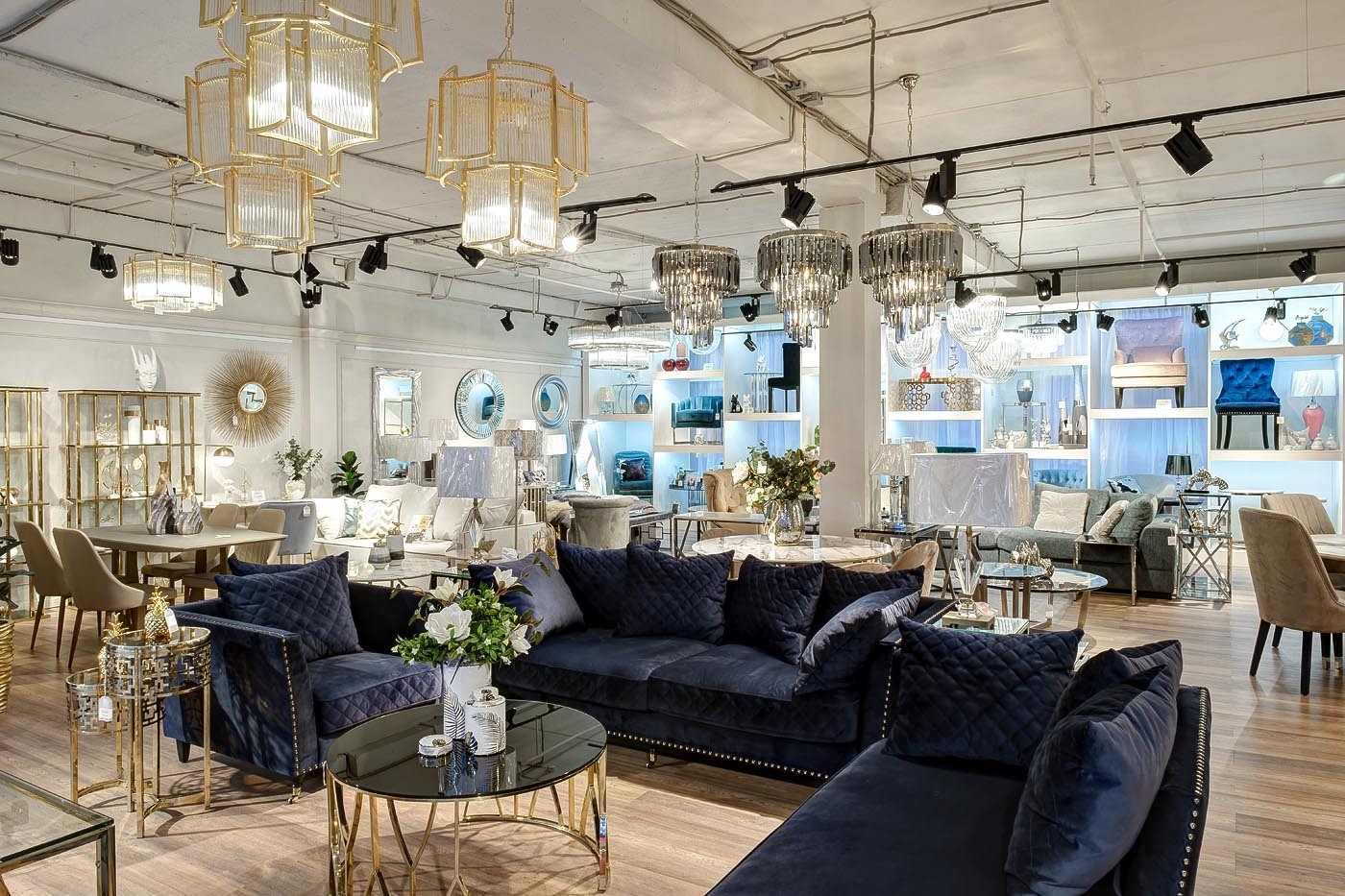 Кресло Sorrento велюровое темно-синее Garda Decor SORRENTO1-2K-Т.СИНИЙ-Bel18