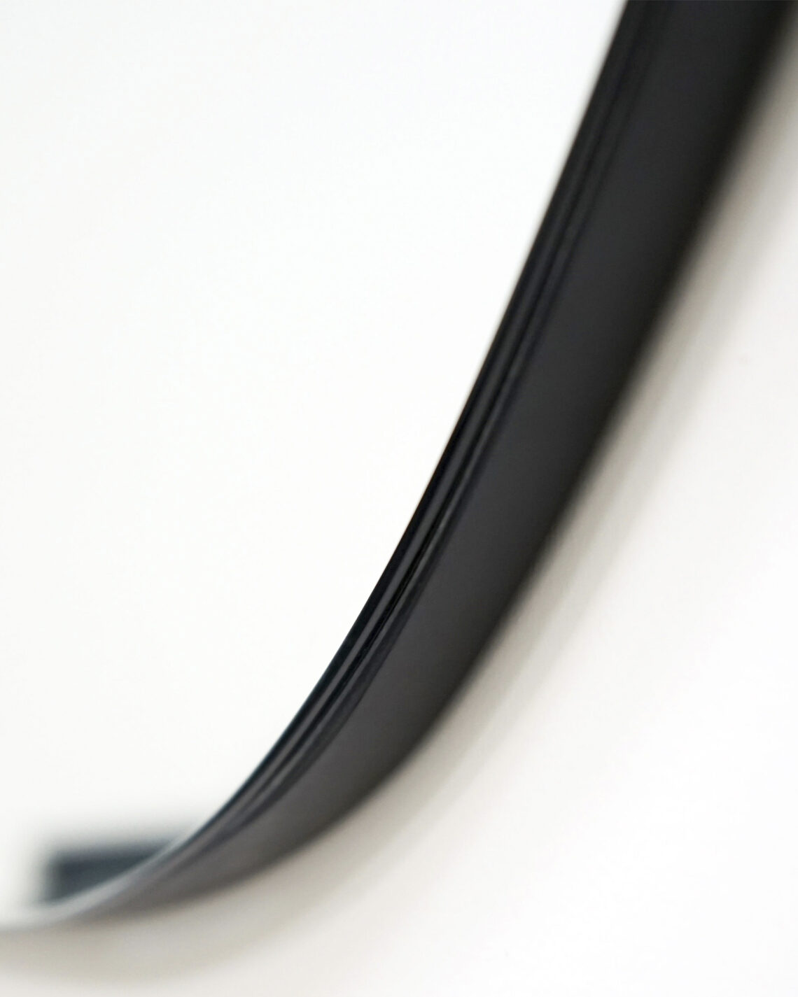 Настенное зеркало Юсси Louvre Home LHDWM251223SH