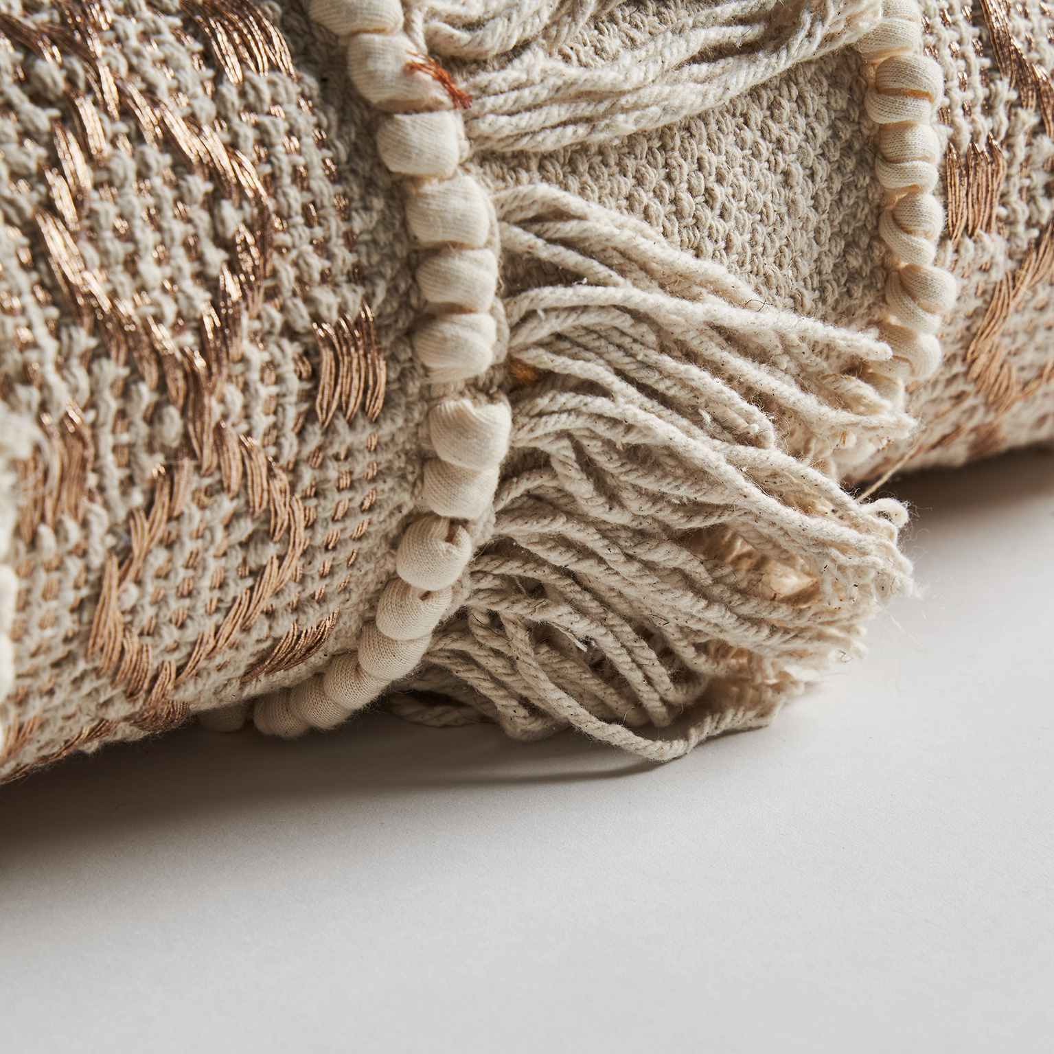 Подушка ролл WHIL Vical