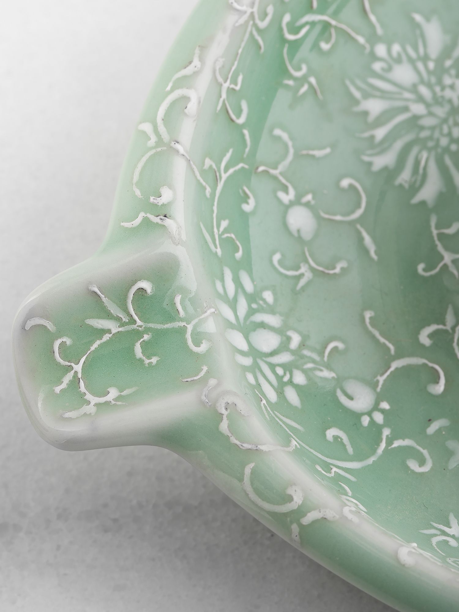 Пепельница с собачкой Glasar C554CL/UW3930