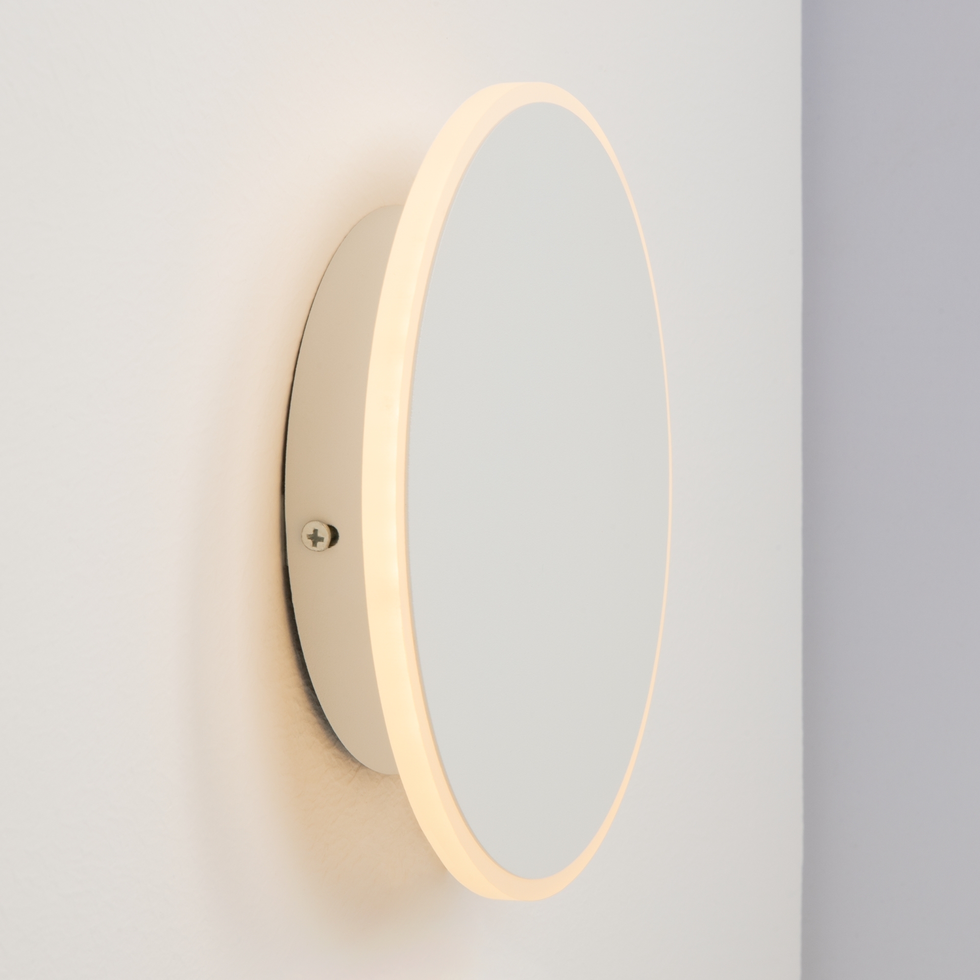 Настенный светильник Freya FR6002WL-L13W