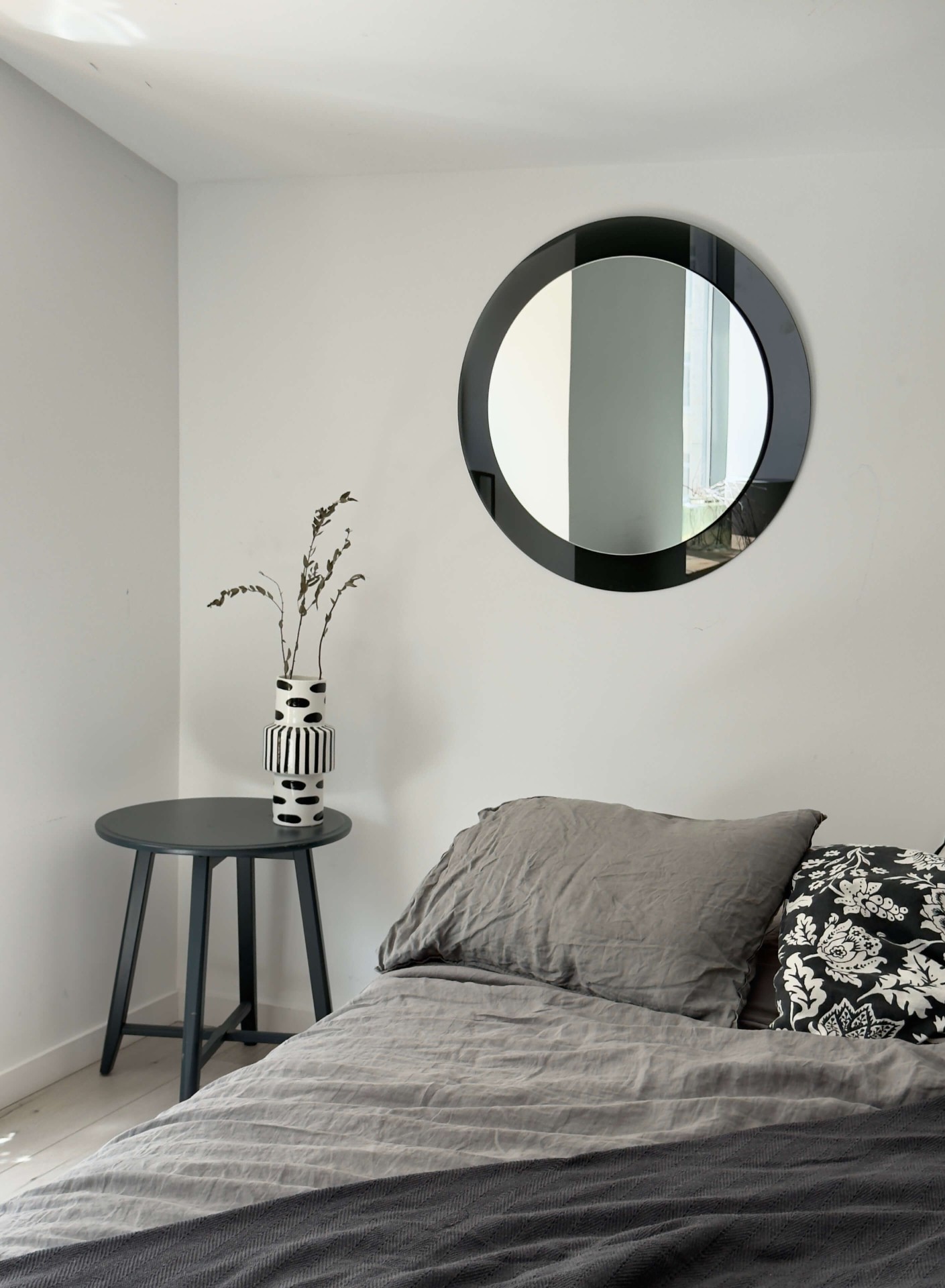 Зеркало BountyHome Cerchio Nero illuminato mv916