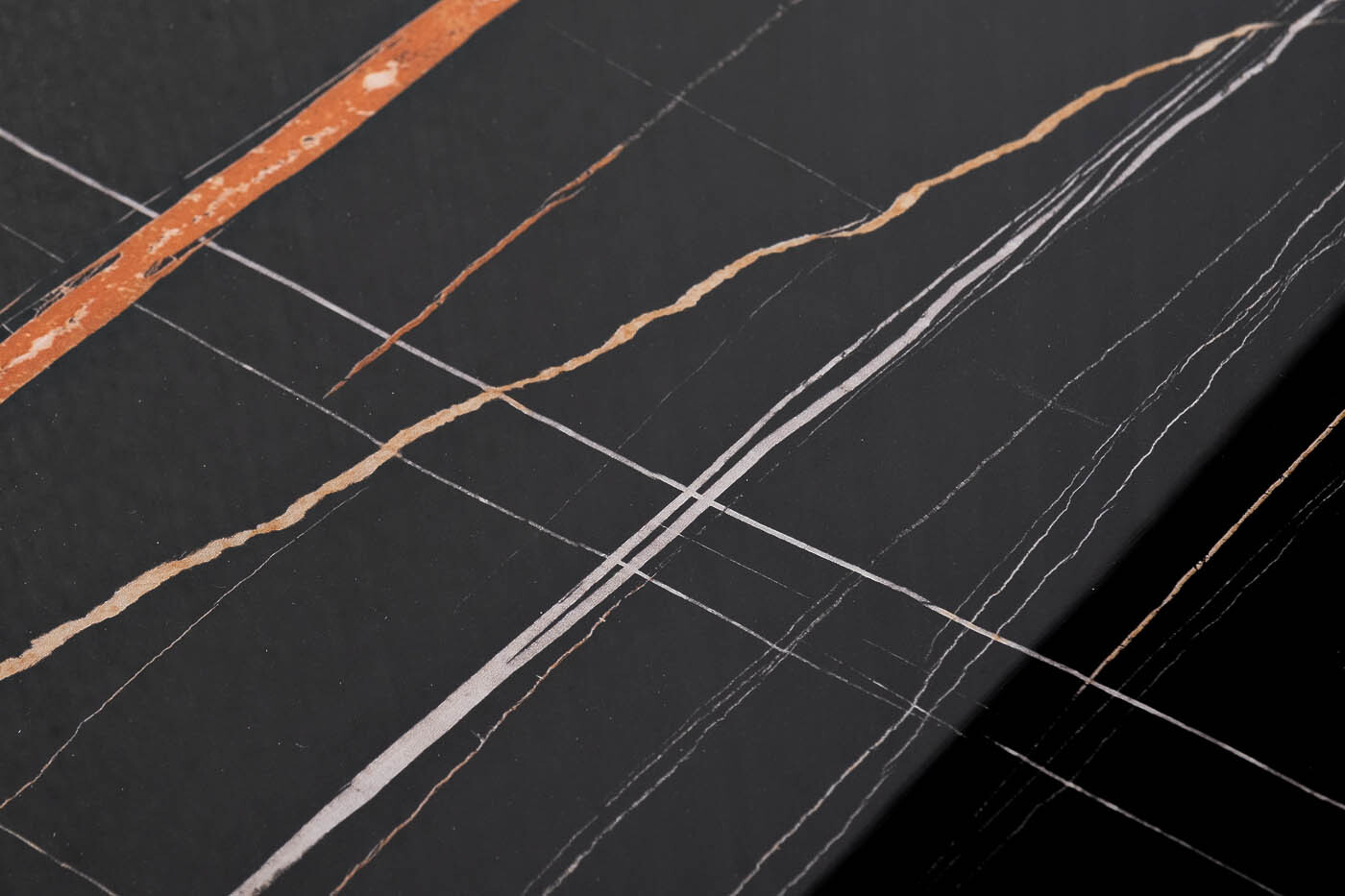 Стол журнальный черный Garda Decor 58DB-A19325STOL/ZH