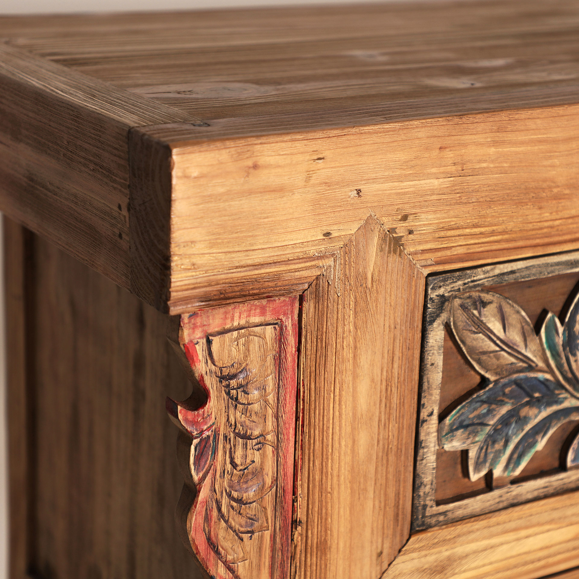 Сервант Prutz Vical