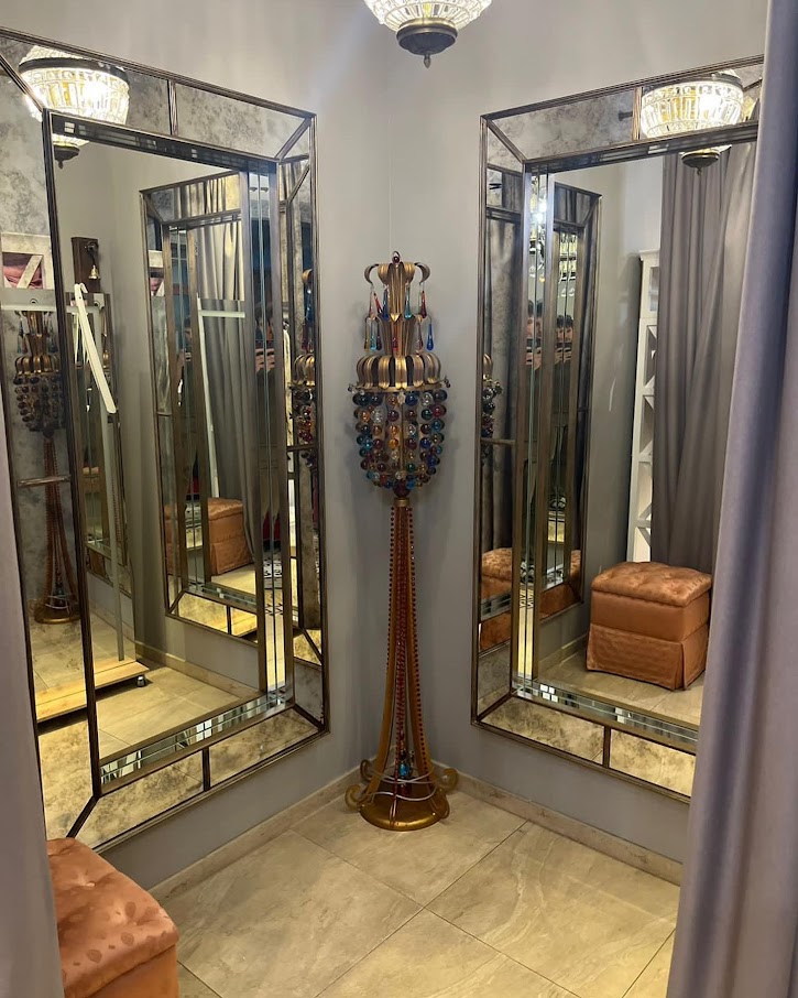 Зеркало - BountyHome Saint-Denis mv112