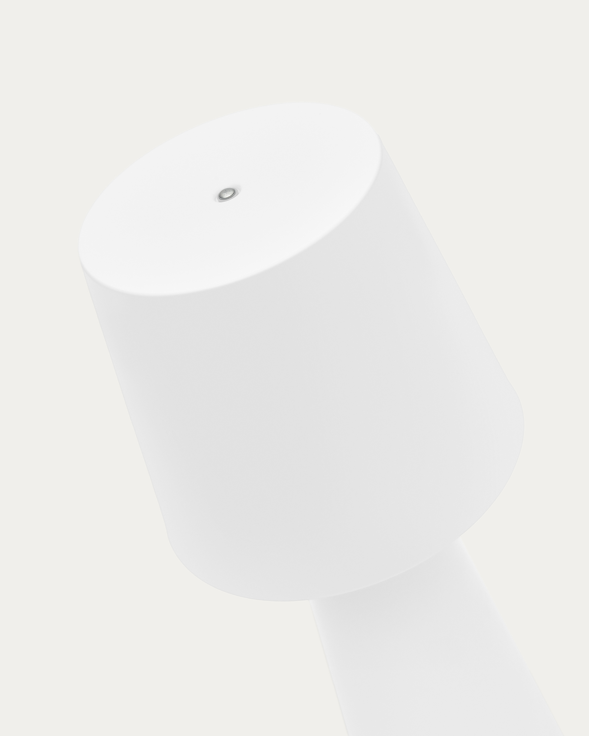 Arenys Большая переносная настольная лампа в белом цвете La Forma 192664