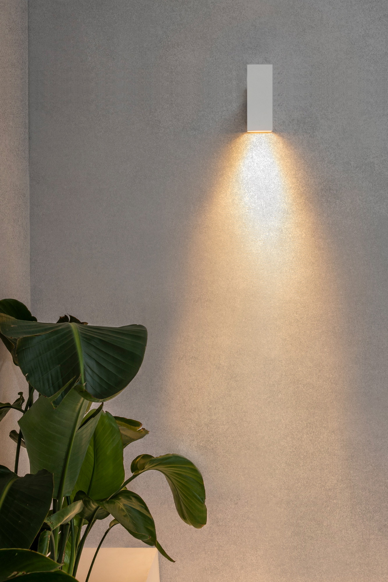 Уличный настенный светильник KOV квадратный белый LED 2x6W 3000K 34°/34° Faro