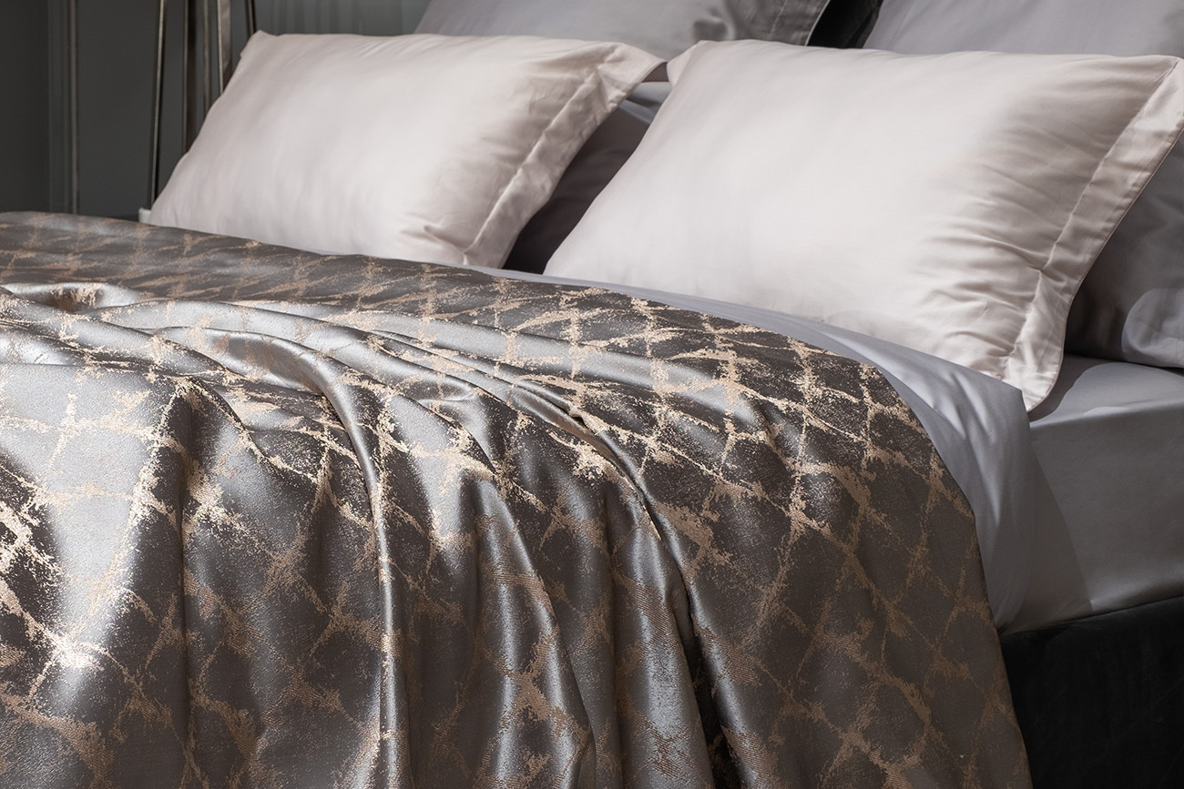 Покрывало TRENTO 260х260см серое Garda Decor 121GD-GAB1306-POKR SER