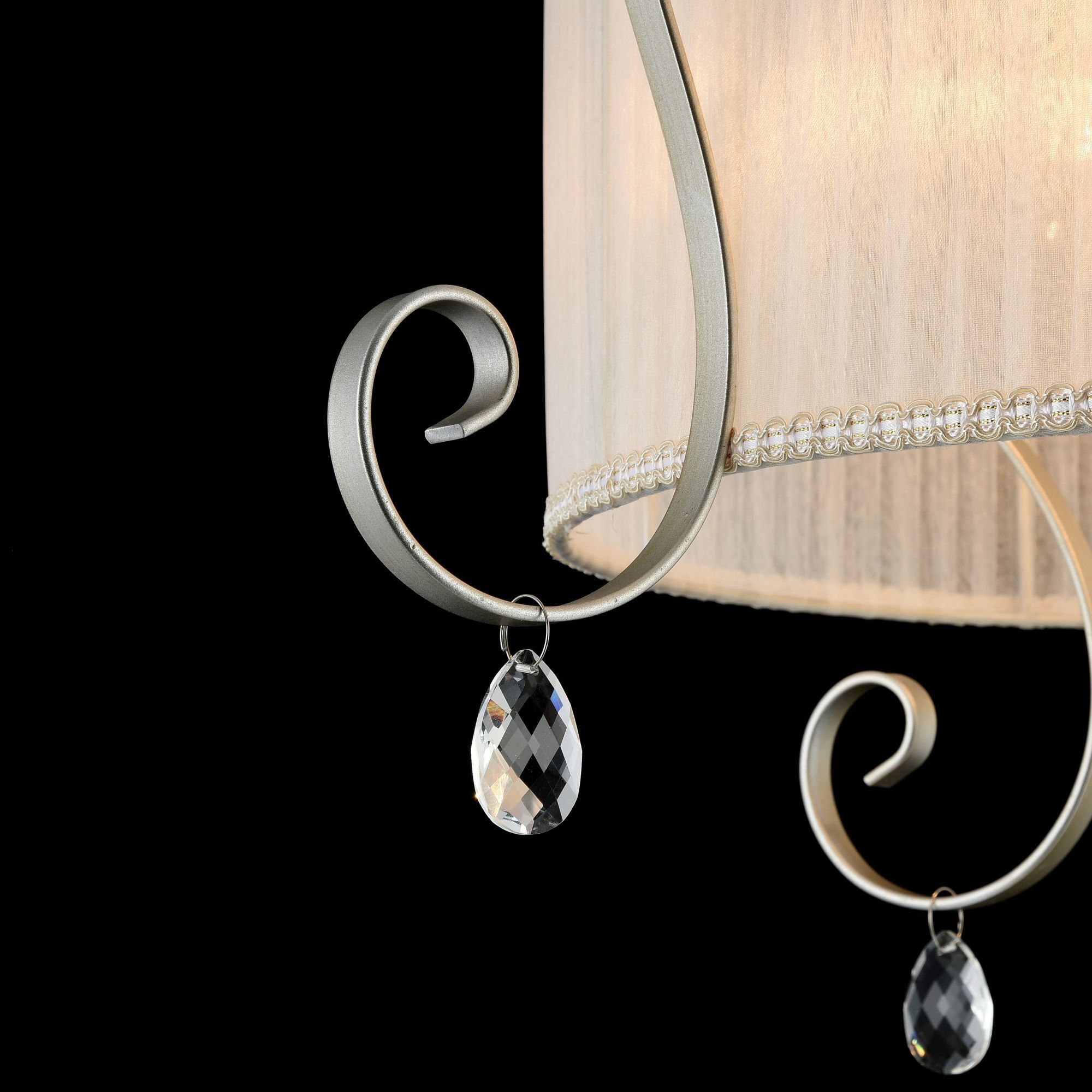 Потолочный светильник Freya FR2020-CL-03-BG